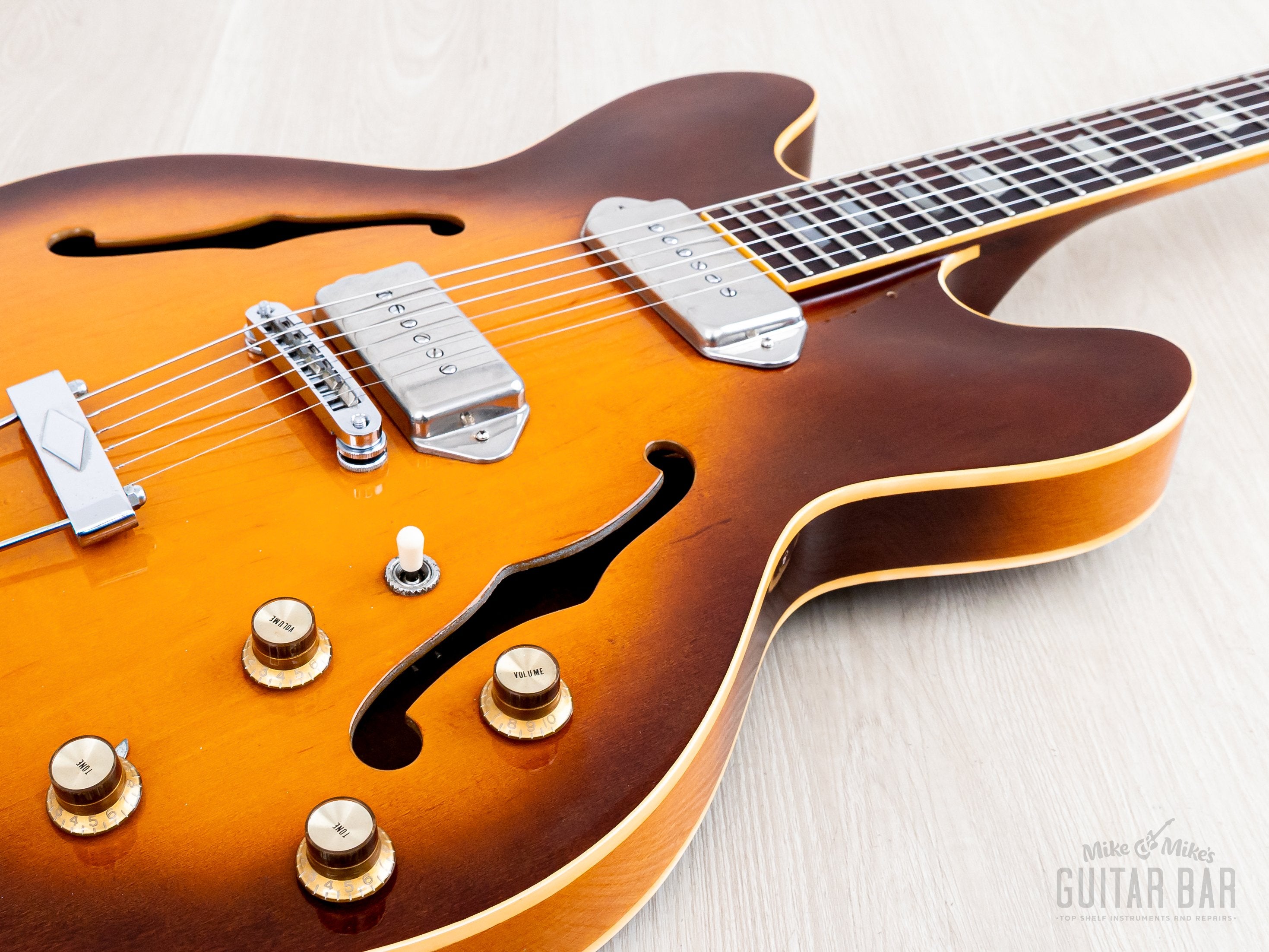 1980 Epiphone Casino Vintage Guitar Sunburst Near-Mint w/ Case, Matsum