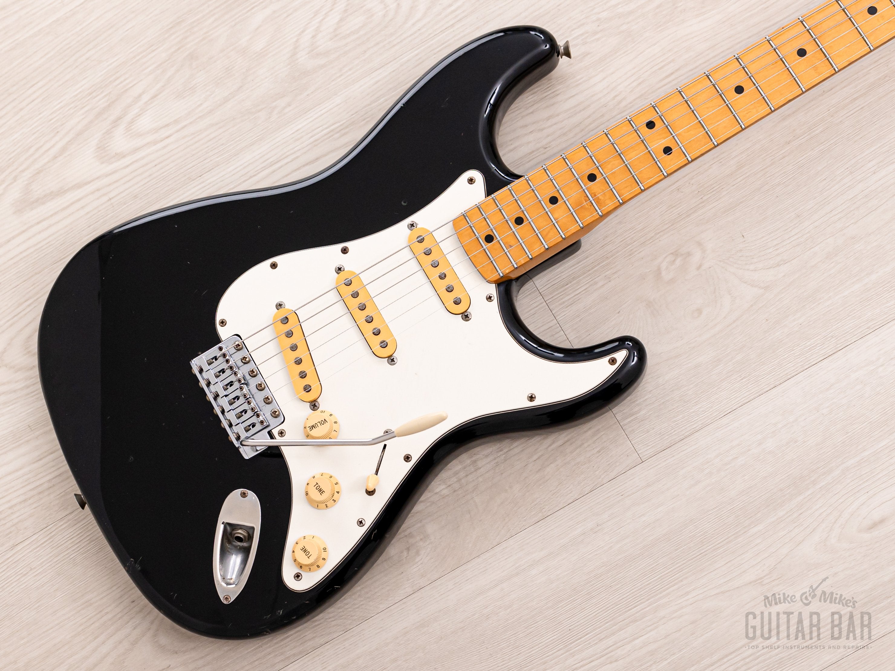 1990 Fender Stratocaster ‘72 Vintage Reissue ST72-500 Black, Japan MIJ Fujigen