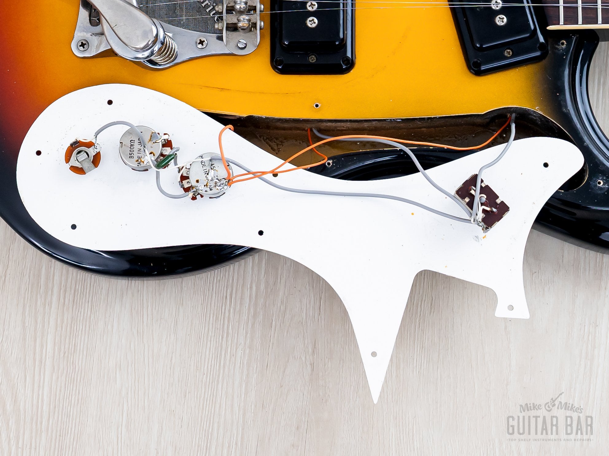 1990s Mosrite Ventures Model Excellent '65 Sunburst, Nokie Edwards-Sig