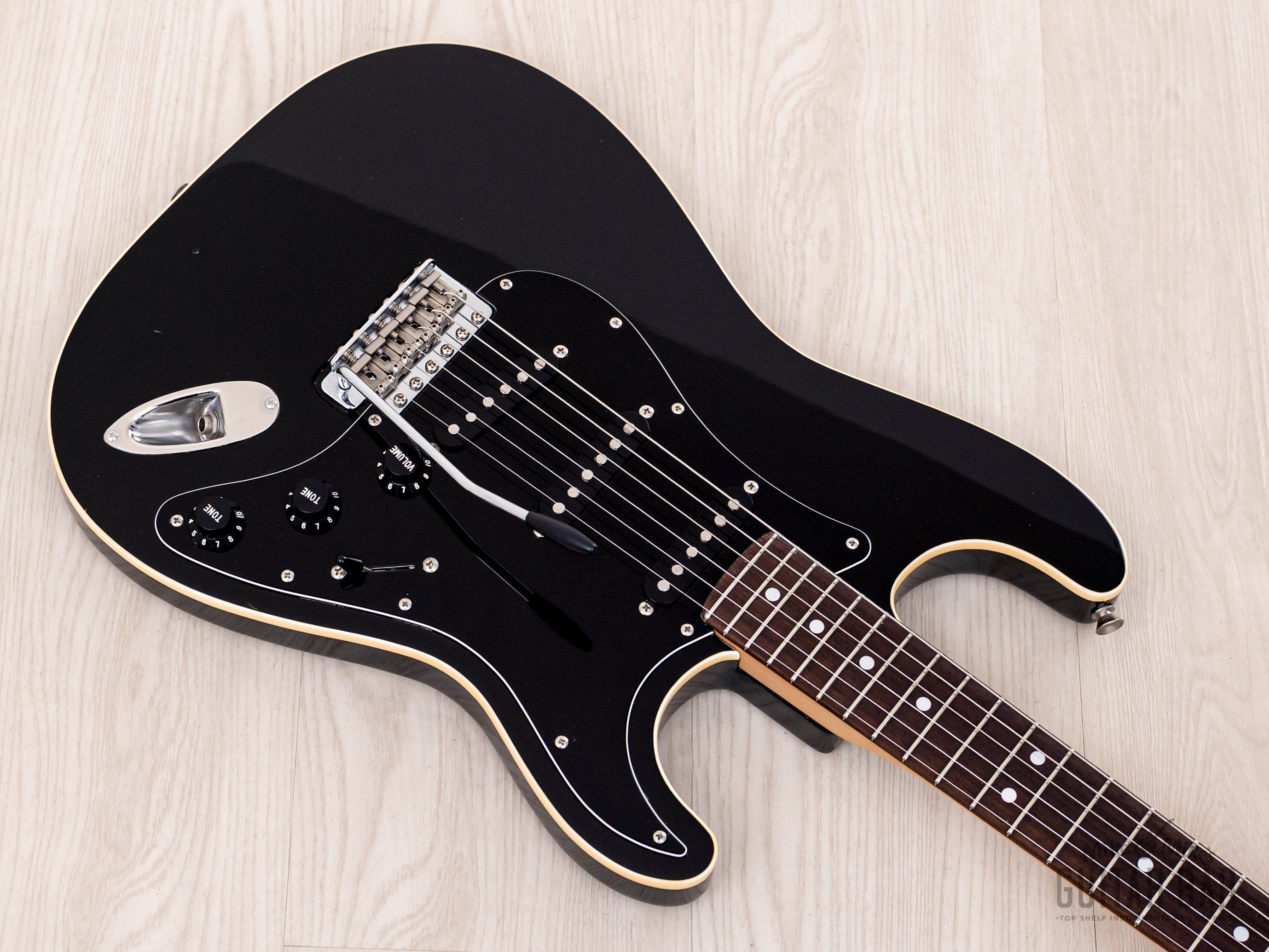 2004 Fender Aerodyne Stratocaster AST-65 Electric Guitar Black, Japan