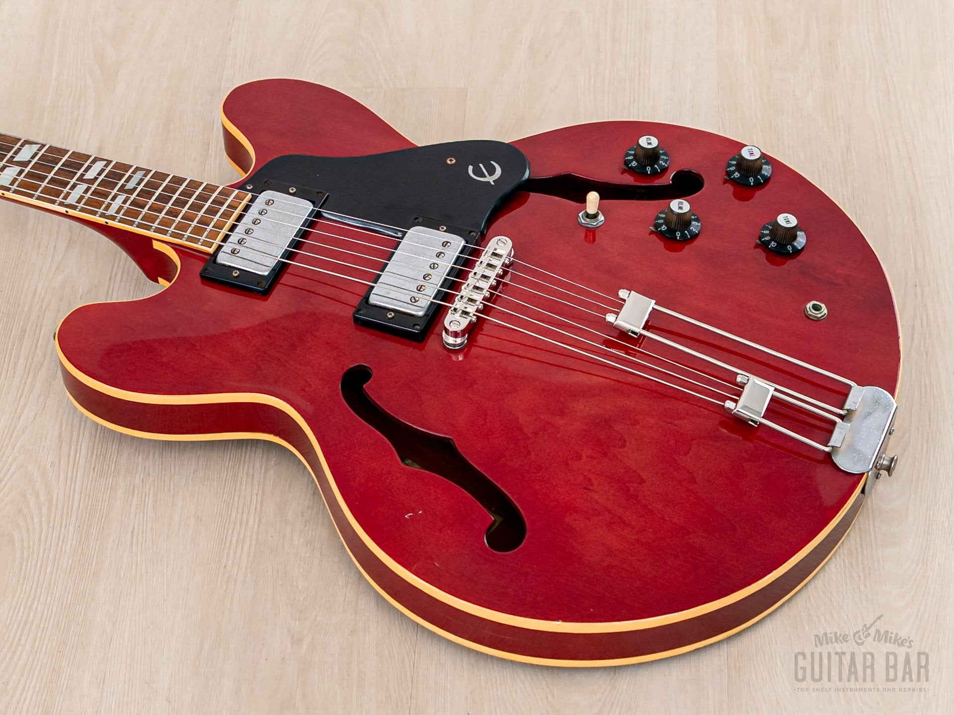 1981 Epiphone Riviera Vintage Semi-Hollow Guitar Cherry w/ Maxon Humbu