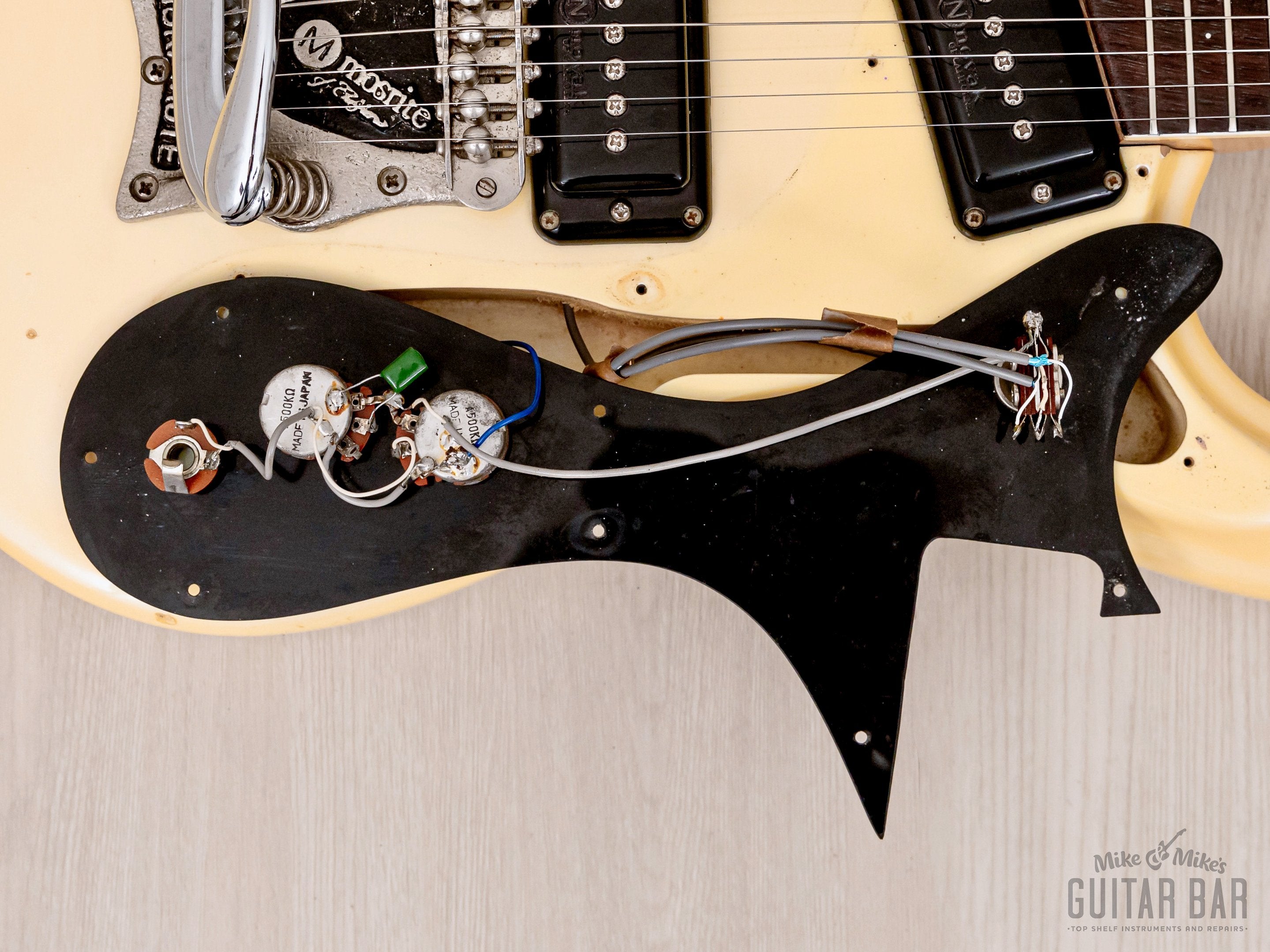 2000s Mosrite Ventures Model Super Custom '65 Pearl White w/ Curtis Novak Pickups & Vibramute, Japan Kurokumo