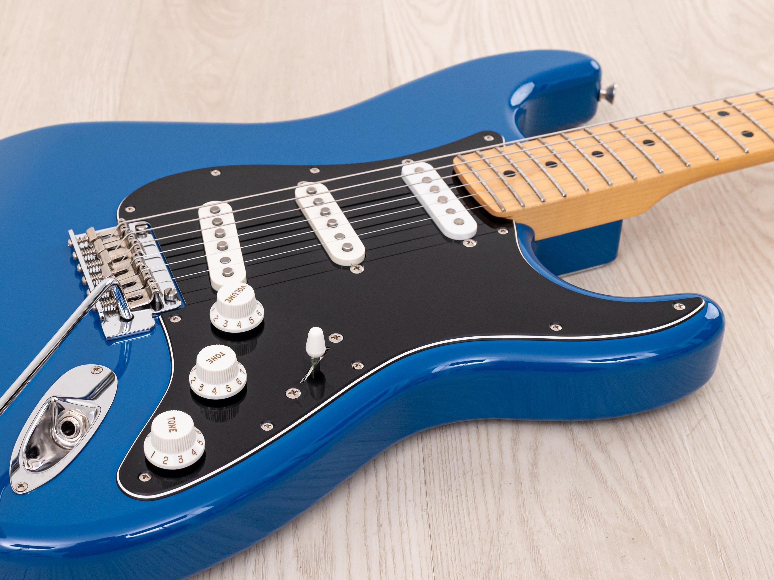 2022 Fender Hybrid II Stratocaster Forest Blue, Japan MIJ