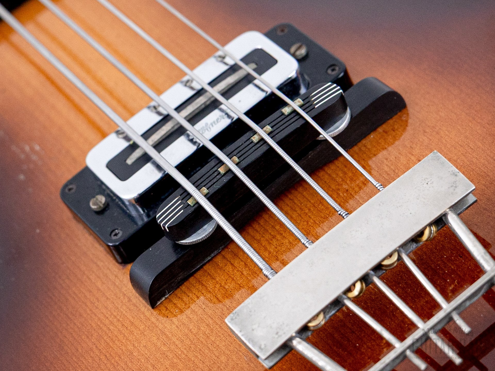 1974 Hofner 500/1 Beatle Bass Vintage Violin Bass Sunburst w/ Blade Pi
