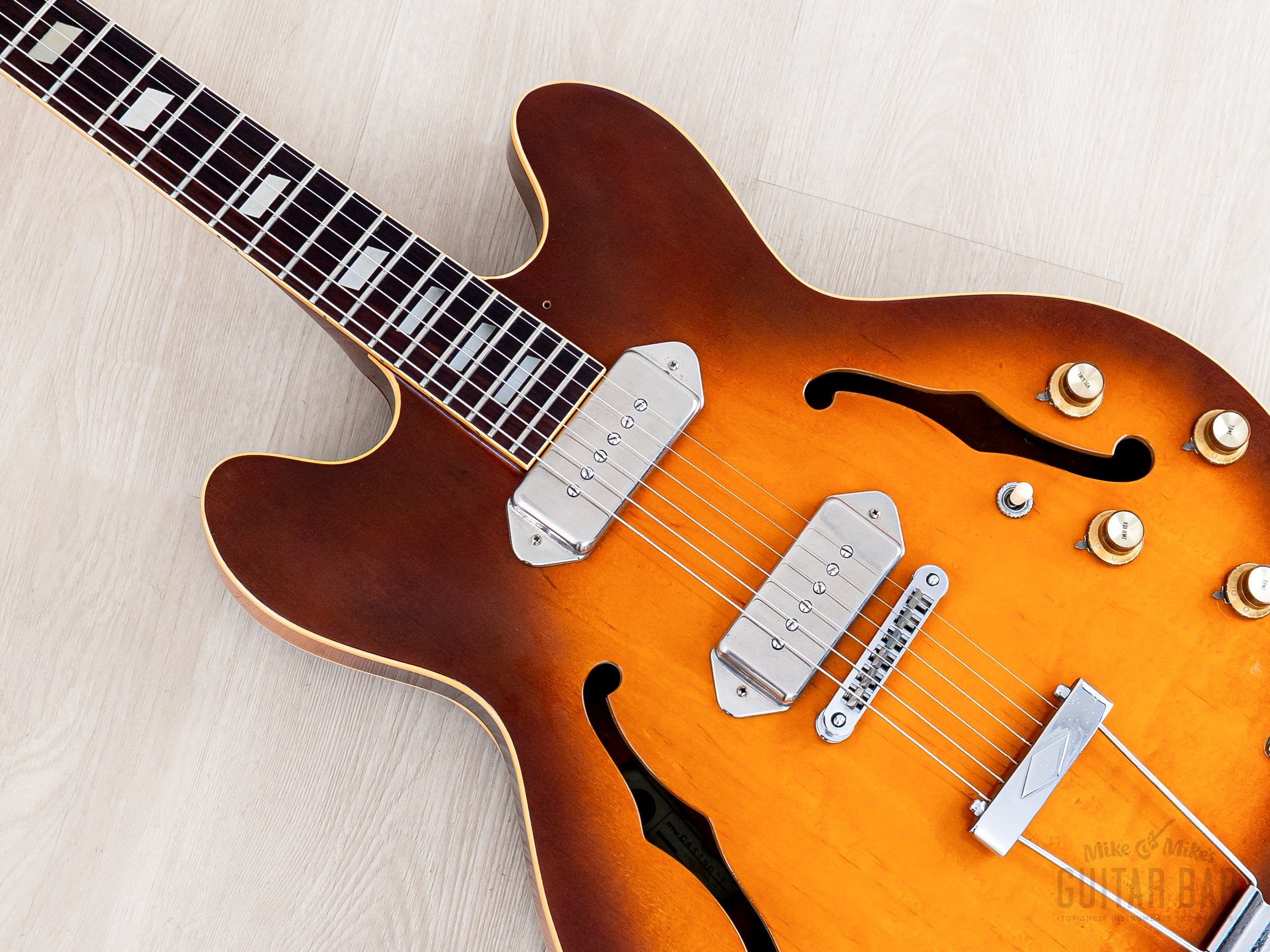 1980 Epiphone Casino Vintage Guitar Sunburst Near-Mint w/ Case, Matsum