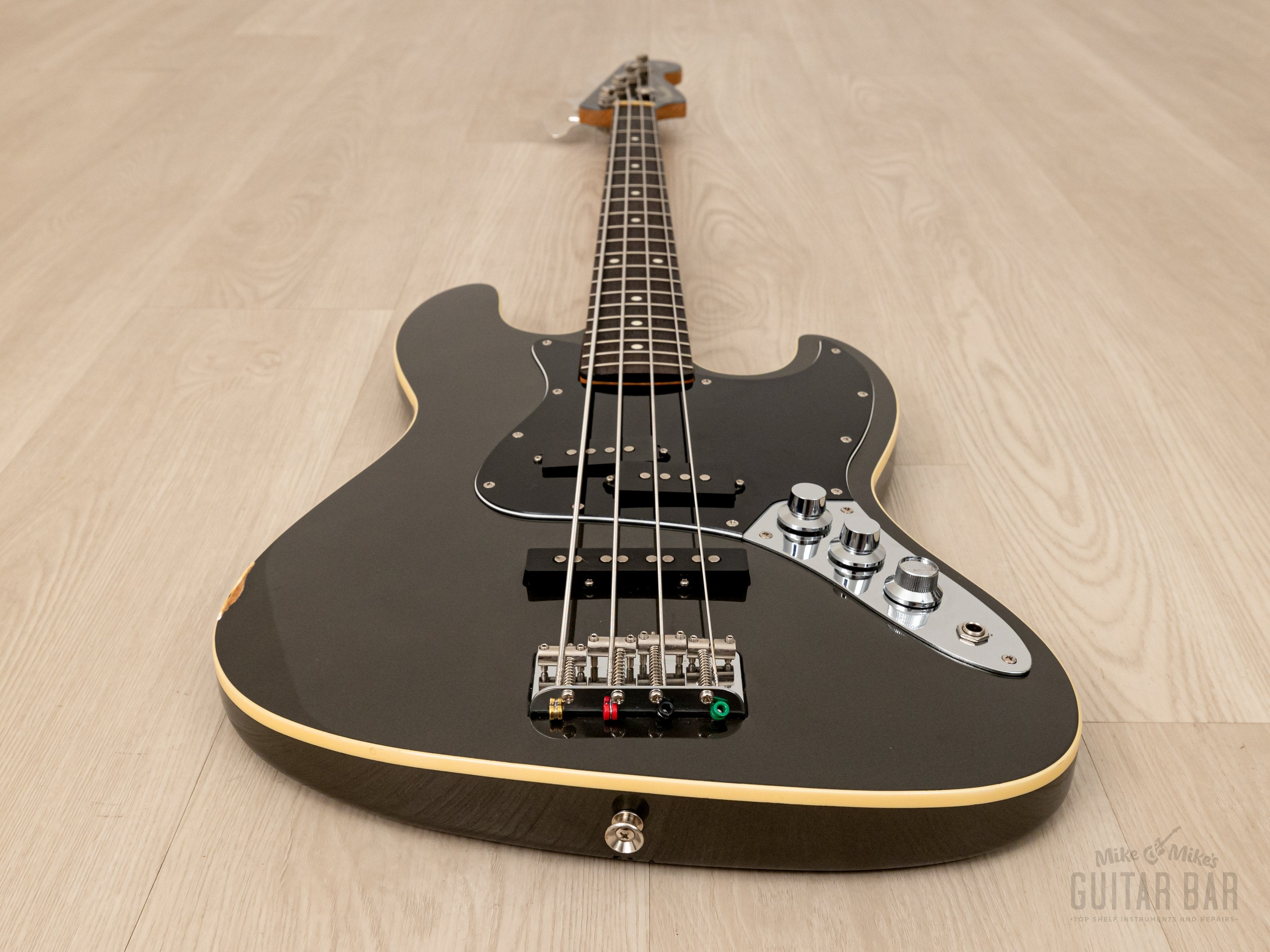 2004 Fender Aerodyne Jazz Bass model AJB-58 Dolphin Gray, Japan CIJ