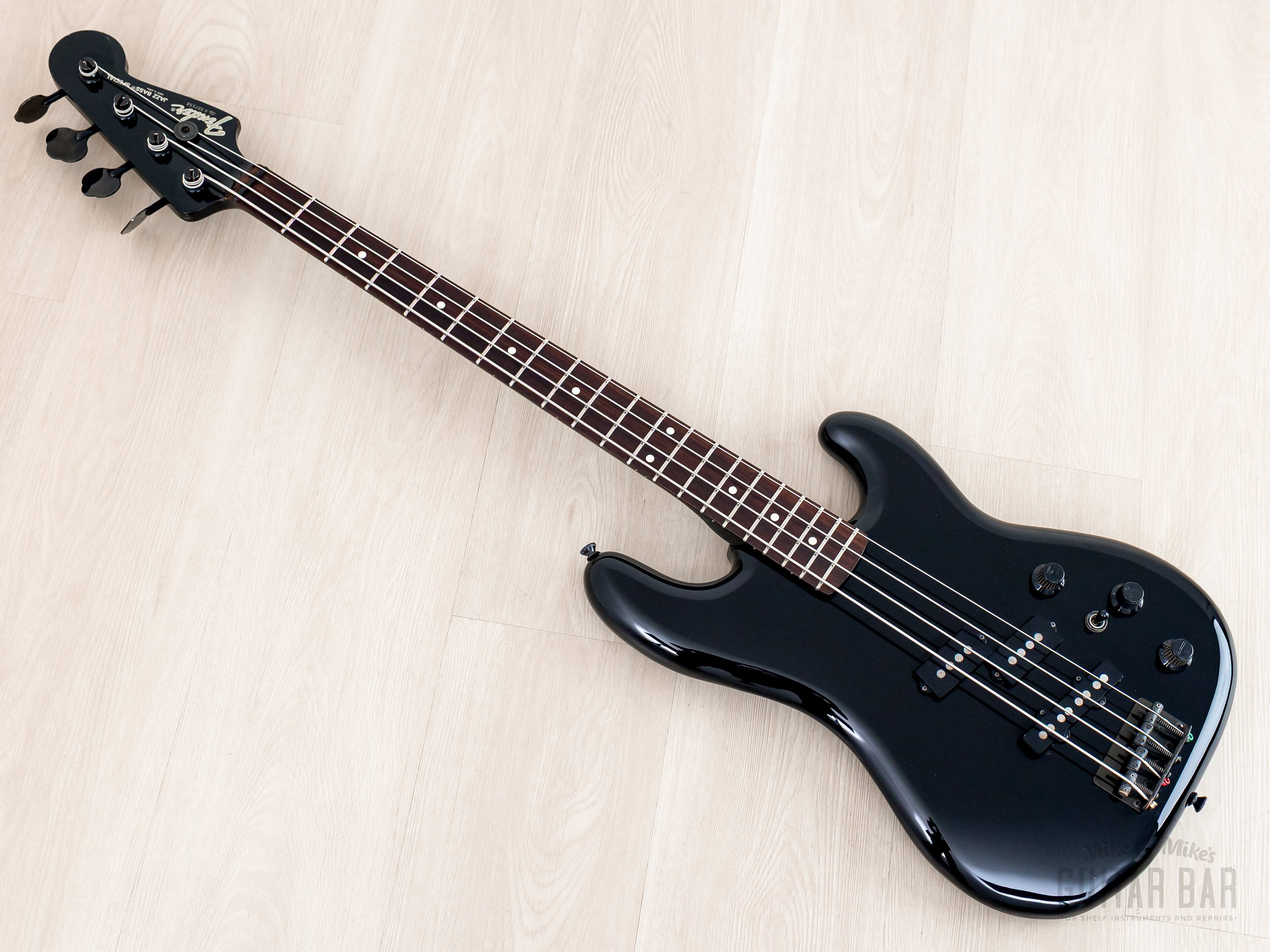 1985 Fender Boxer Series Jazz Bass Special PJ bass PJ-535 Medium Scale