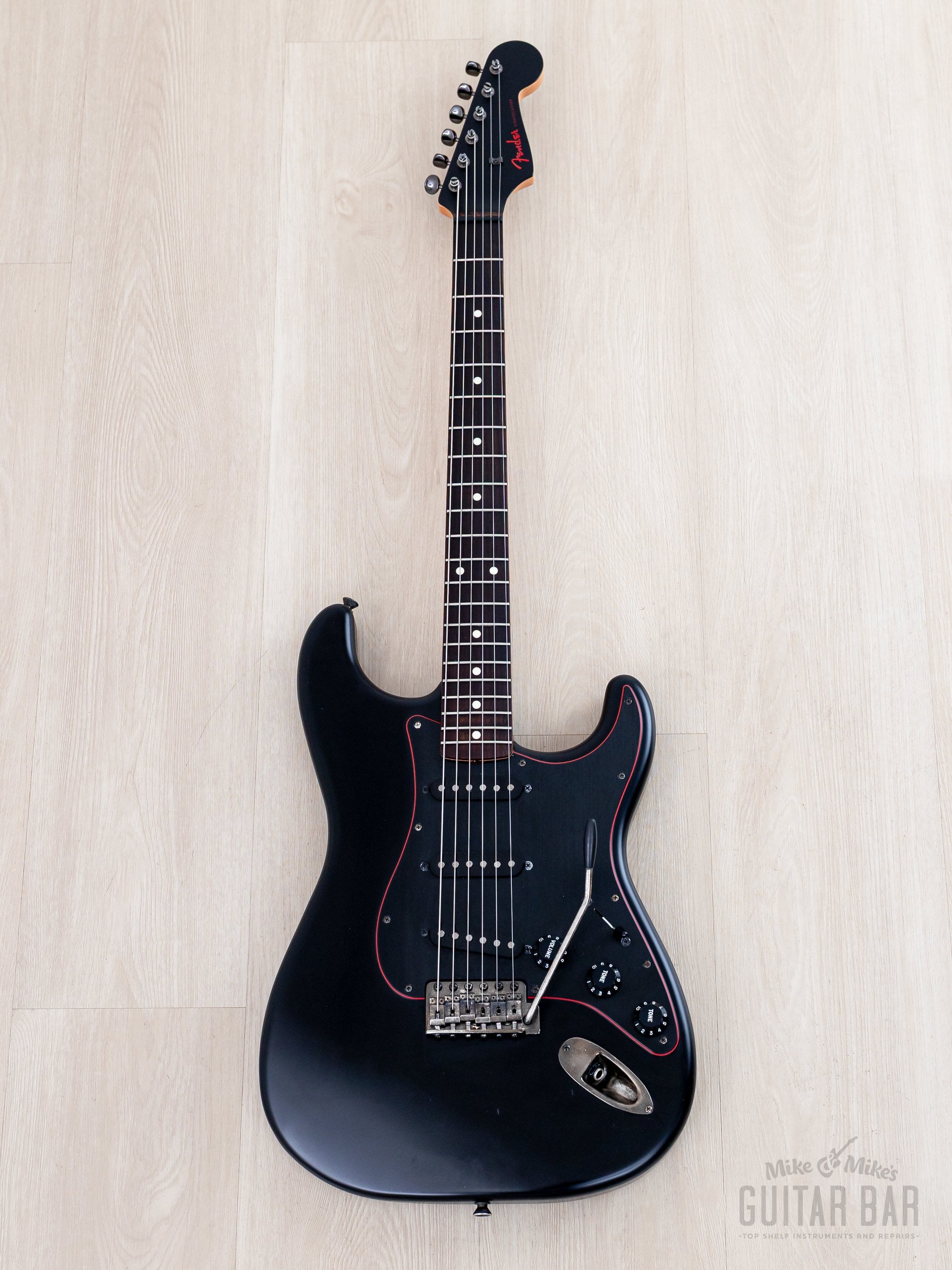 Fender Stratocaster ブラック 2020 Fender Stratocaster Noir SSS Limited Edition Matte Black, Japan M