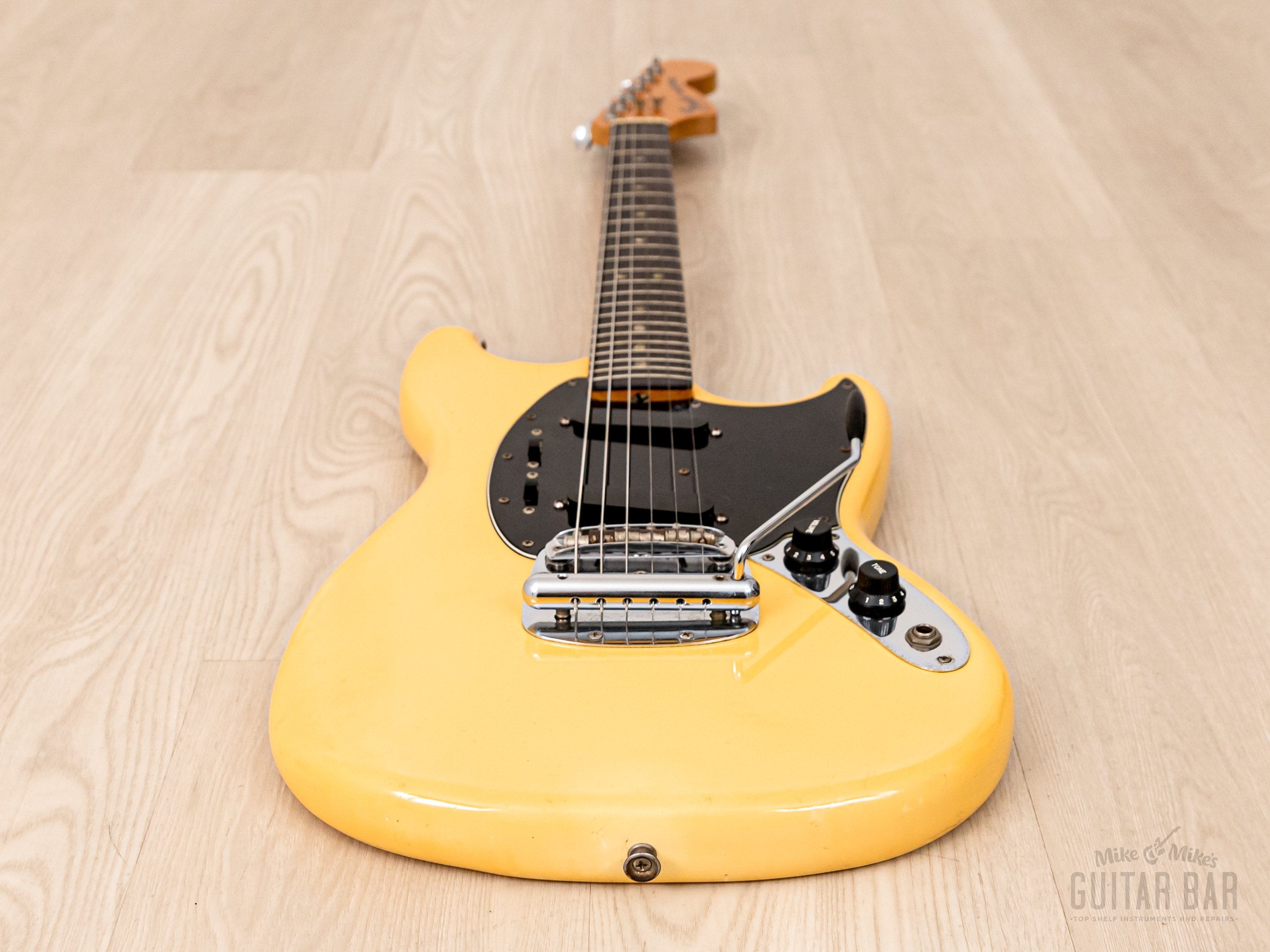 1978 Fender Mustang Vintage Electric Guitar Olympic White 100% Original w/ Case