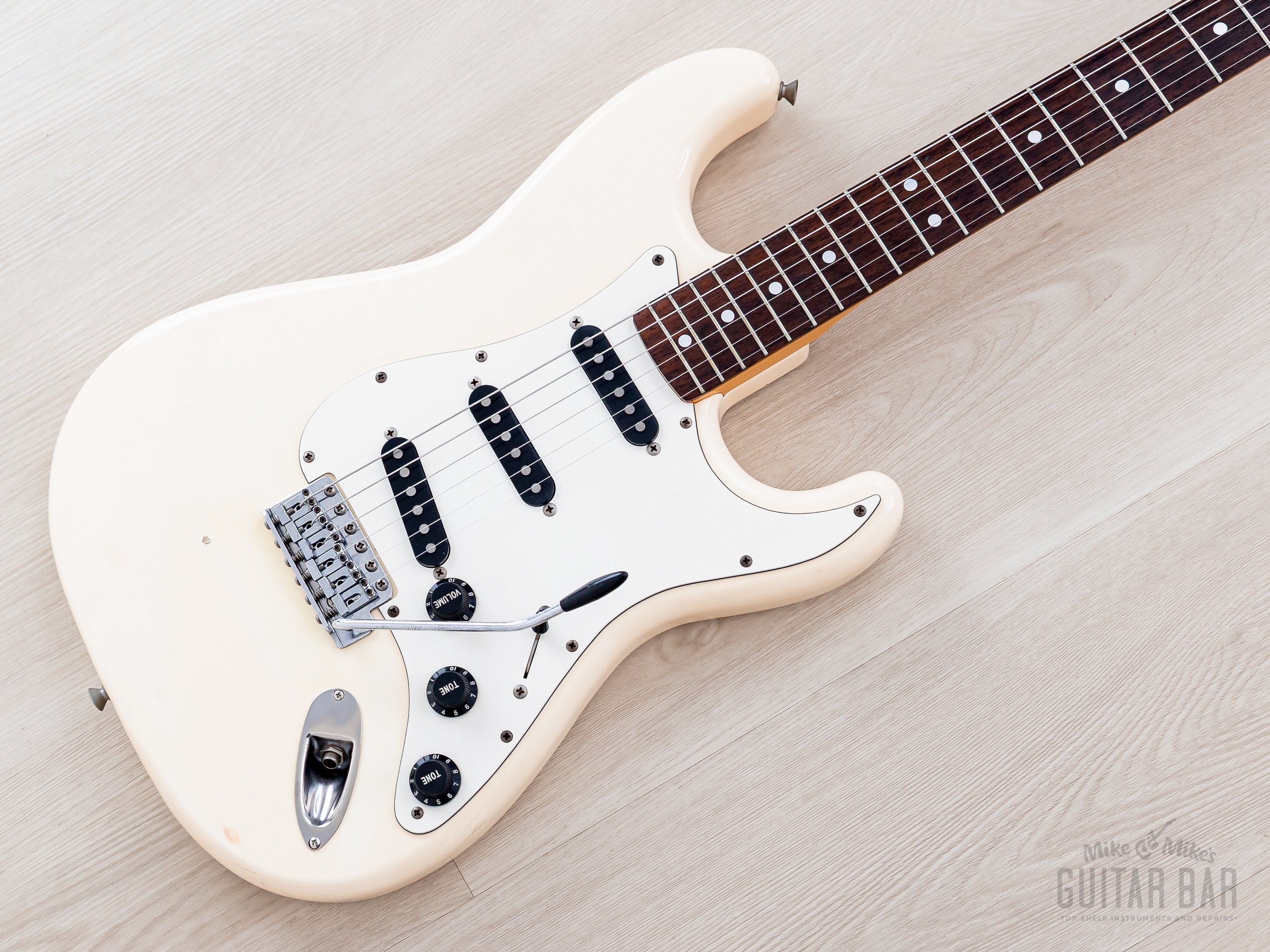 1990 Fender Stratocaster '72 Vintage Reissue ST72-500 Olympic White w/