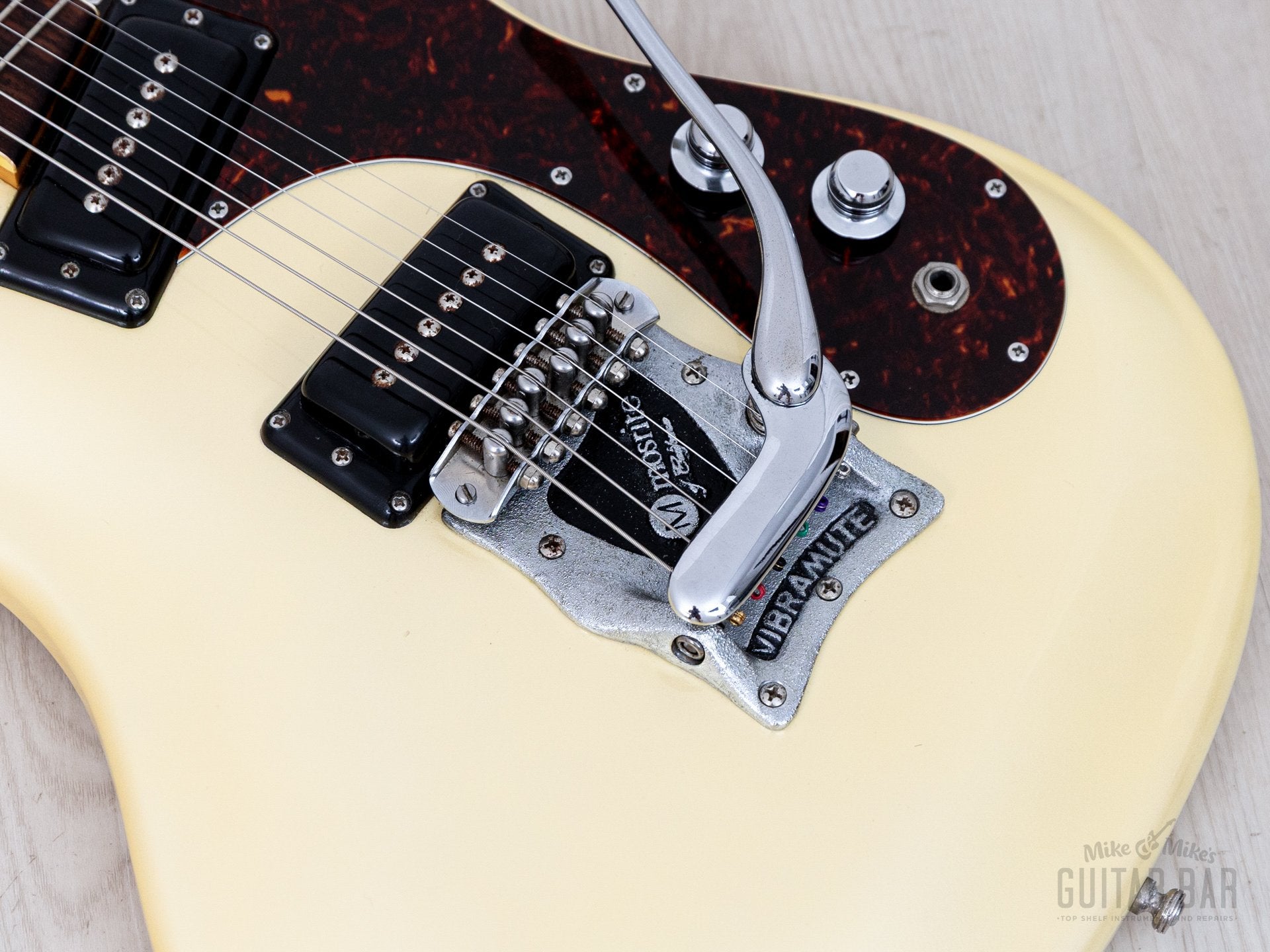 2000s Mosrite Ventures Model 1964 Vintage Reissue V-64 Pearl White w/