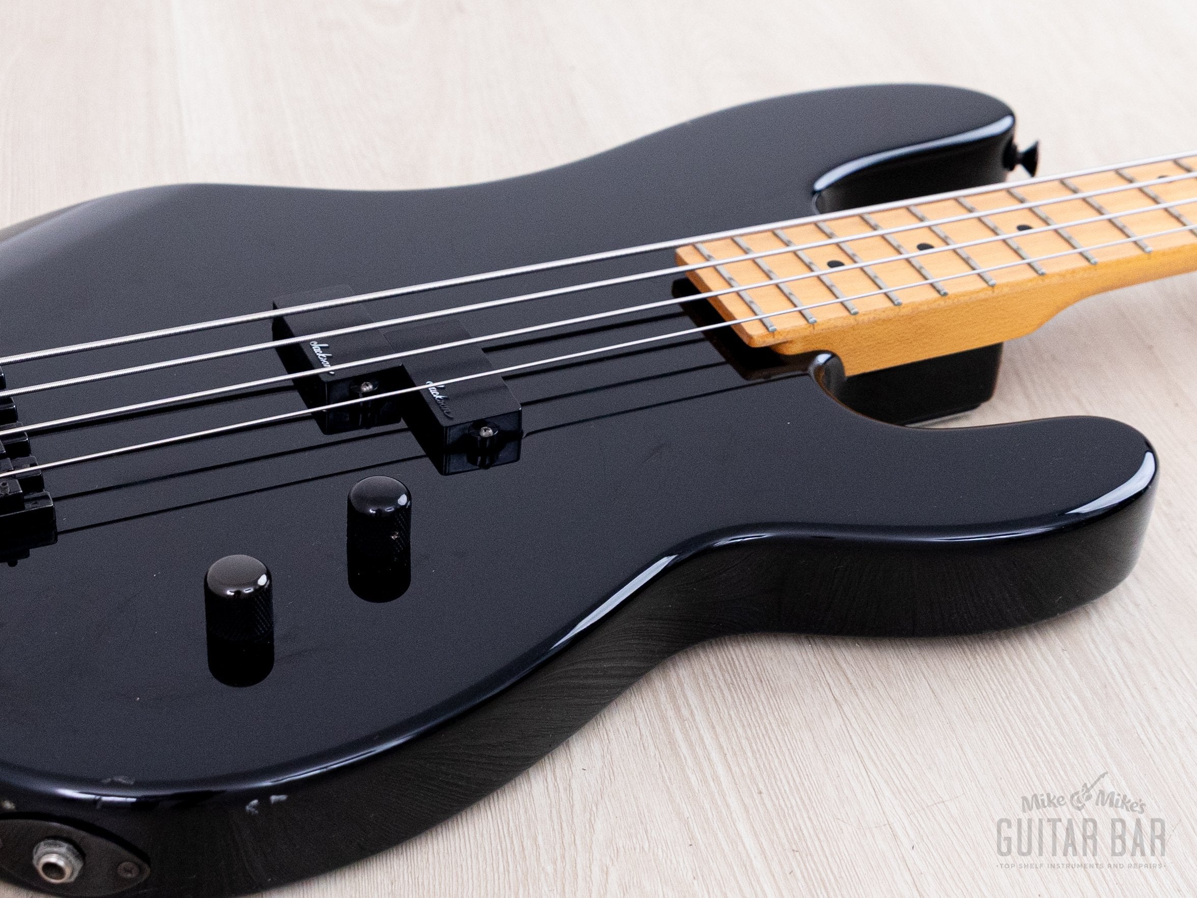 【レア】CHARVEL by JACKSON エレキベース　PJタイプ　ブラック レア】CHARVEL by JACKSON エレキベース PJタイプ ブラック Rare