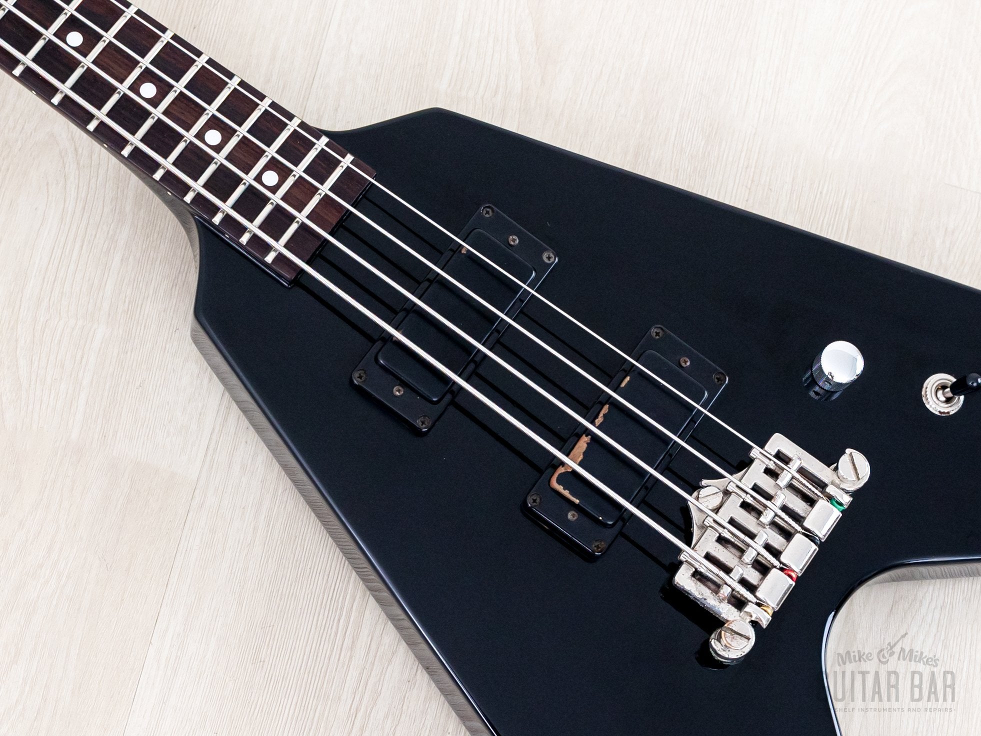 2002 Greco GVB-90 Flying V Bass Neck Through Real Black w/ Mini Humbuc