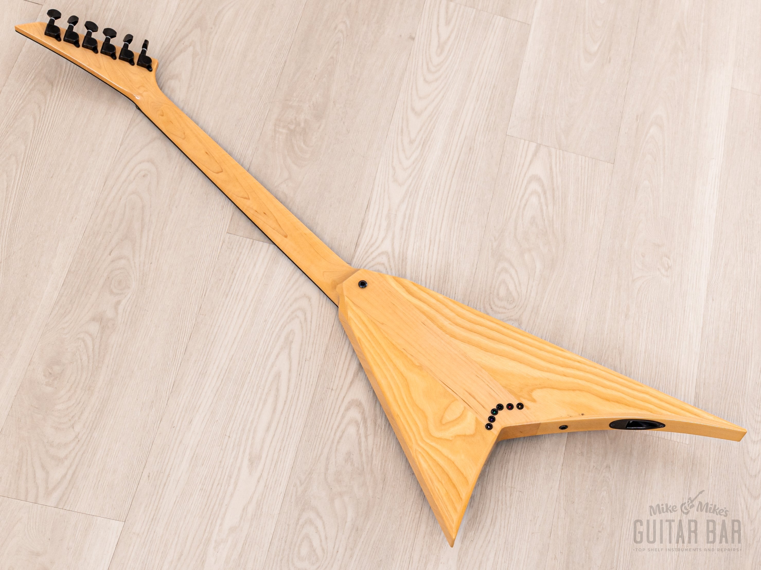 Jackson stars 中信楽器製 Randy V JS-RR 138 美品 s-l1200.jpg