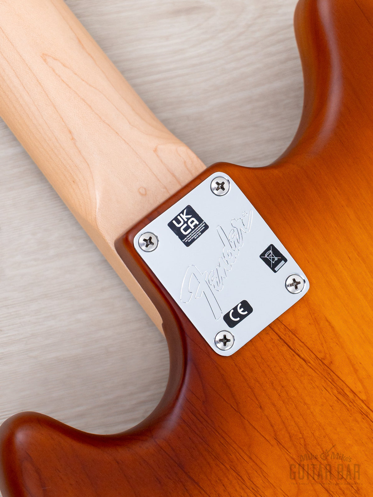 Neck plate close-up