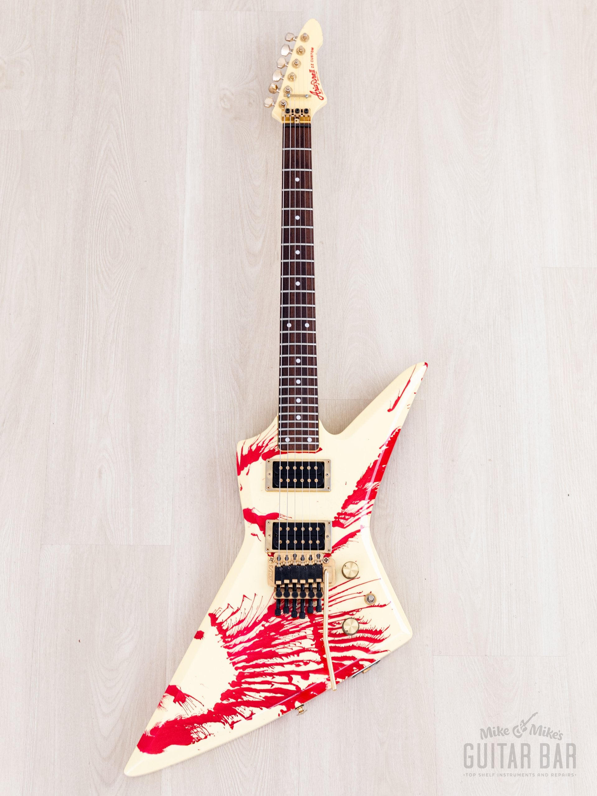 Aria Pro Ⅱ RG-900 1984' With Bigsby 1984 Aria Pro II ZZ Custom Bloody White w/ Gold Hardware & Floyd, Japa