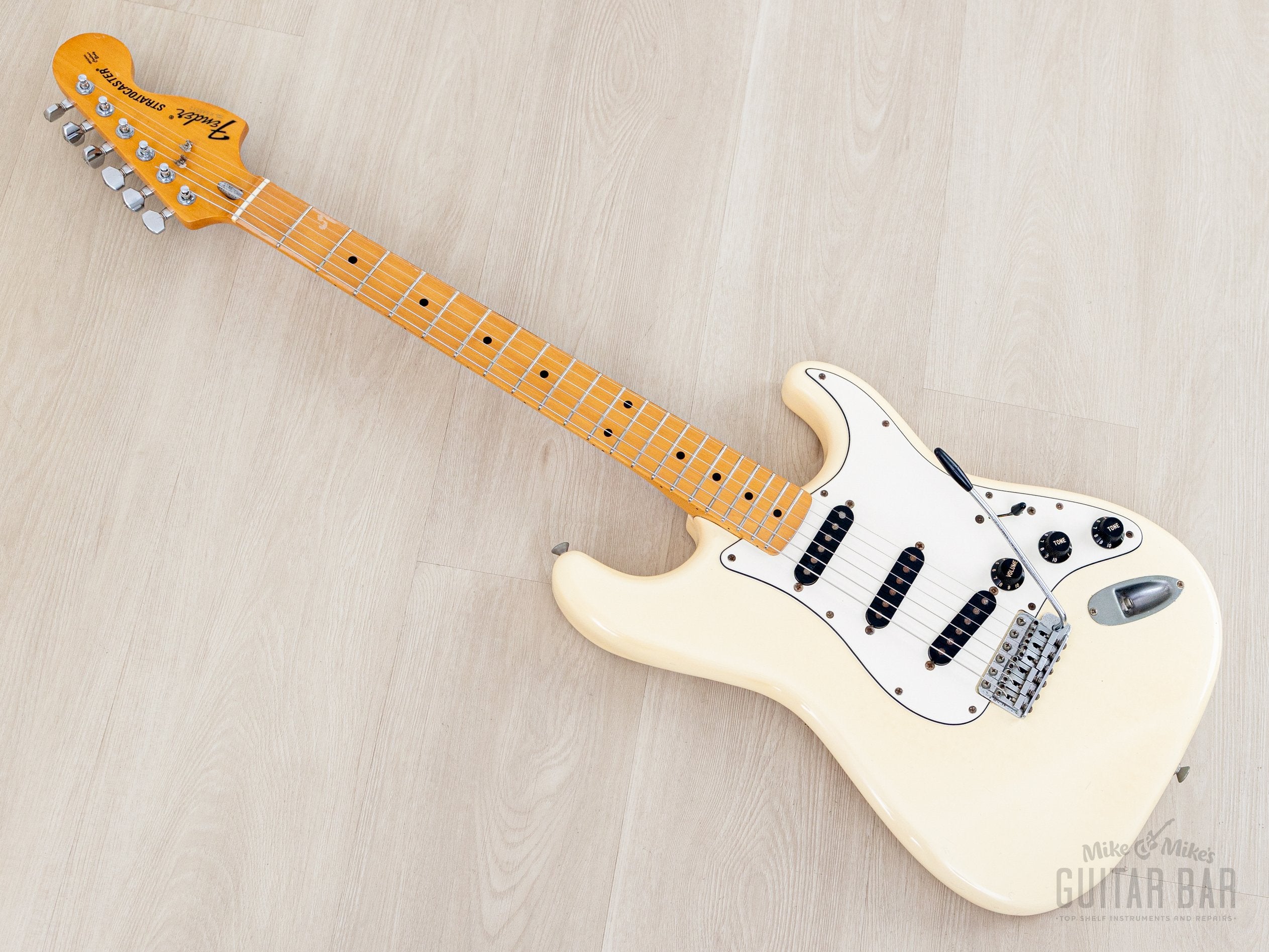 1984 Fender Stratocaster '72 Vintage Reissue ST72-55 Olympic White E-S