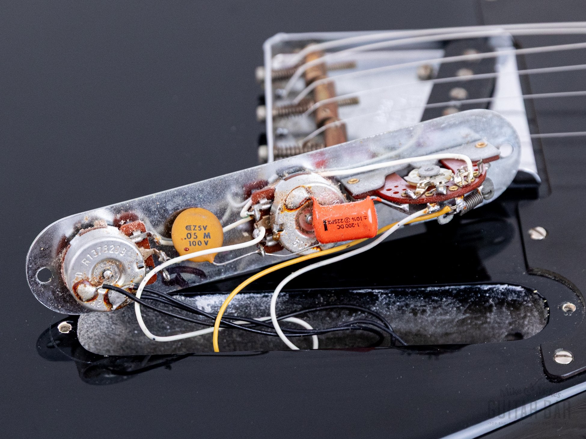 1982 Fender Fullerton '52 American Vintage Telecaster Black