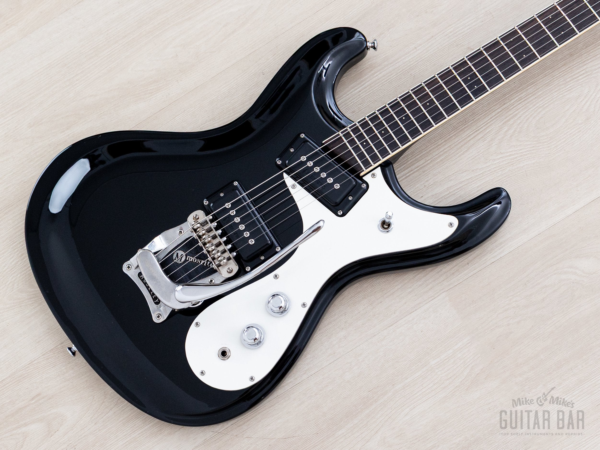 1988 Mosrite Ventures Model VMG-900 ‘65 Vintage Reissue Black w/ Case,