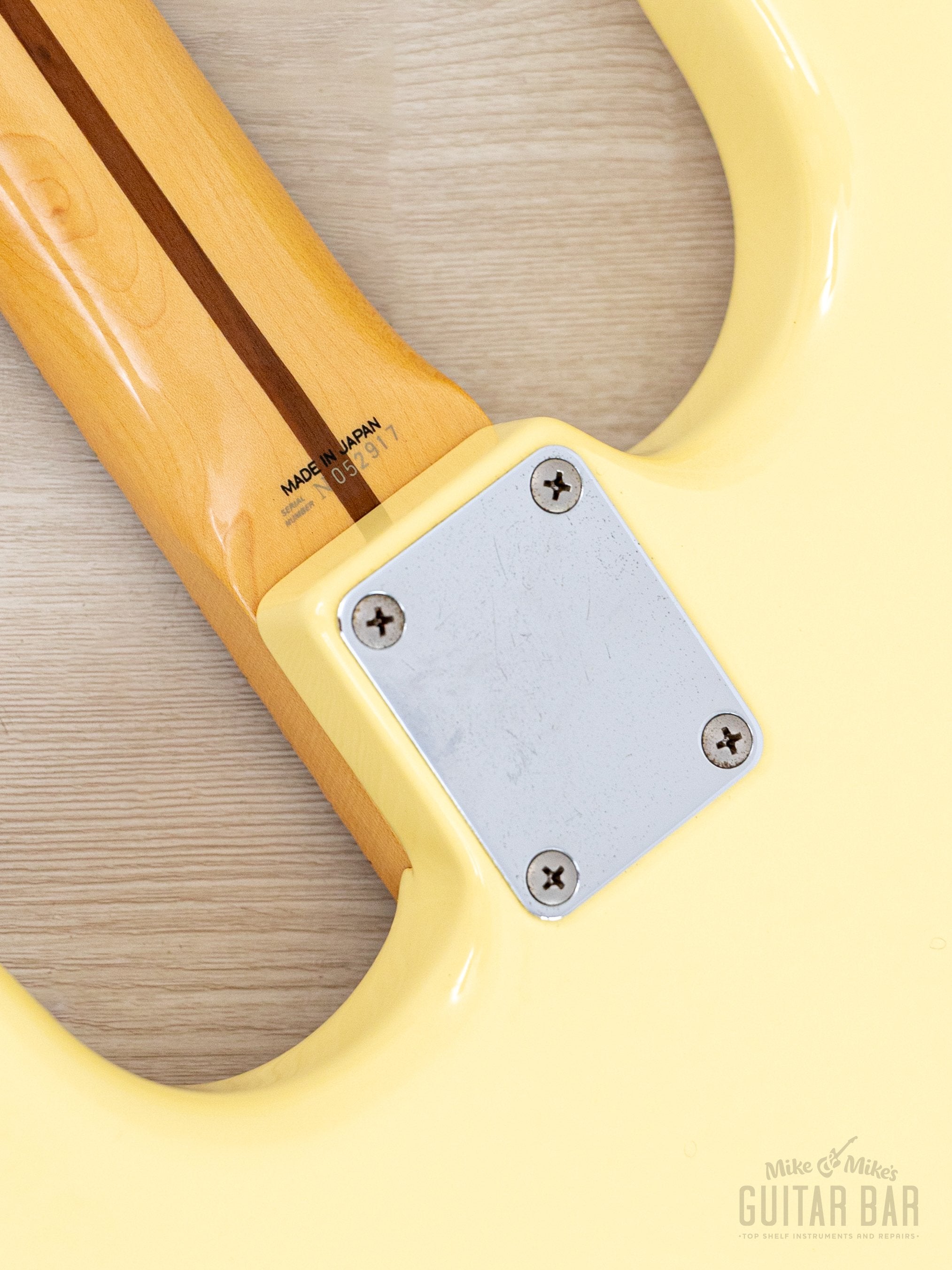 1994 Fender Custom Edition Yngwie Malmsteen Stratocaster ST72-140YM Ye