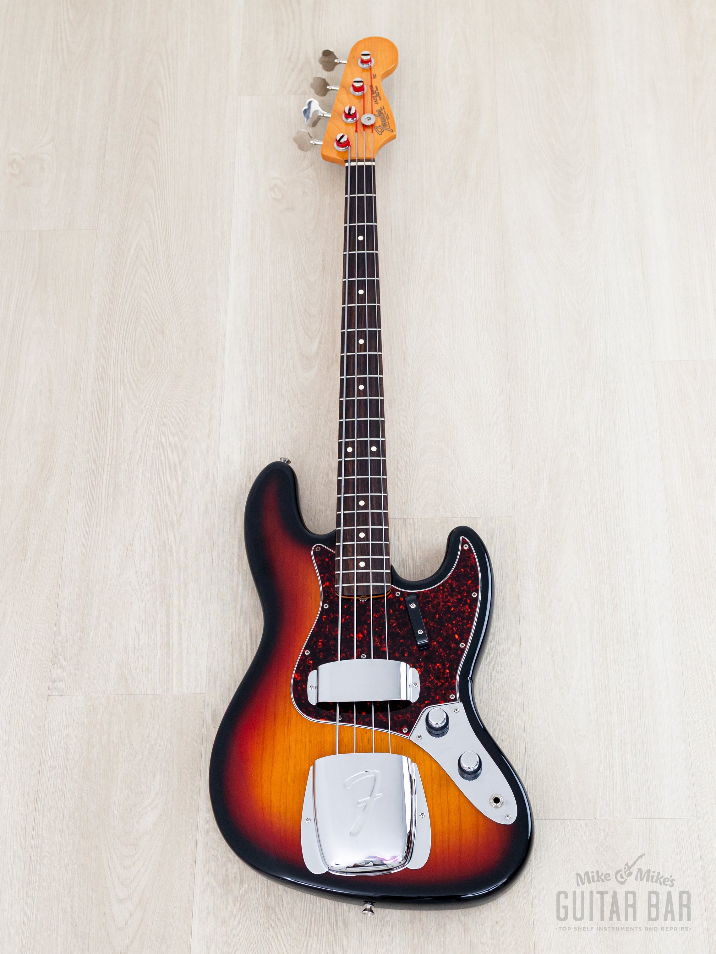 1997 Fender American Vintage '62 Jazz Bass Stack Knob Sunburst, Near-M