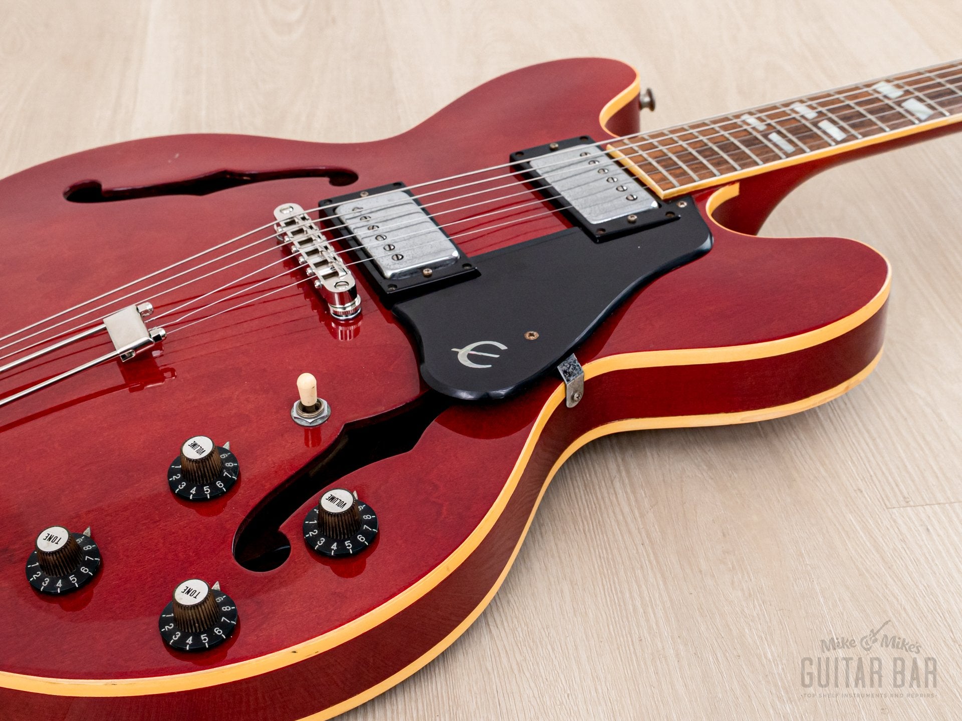 1981 Epiphone Riviera Vintage Semi-Hollow Guitar Cherry w/ Maxon Humbu