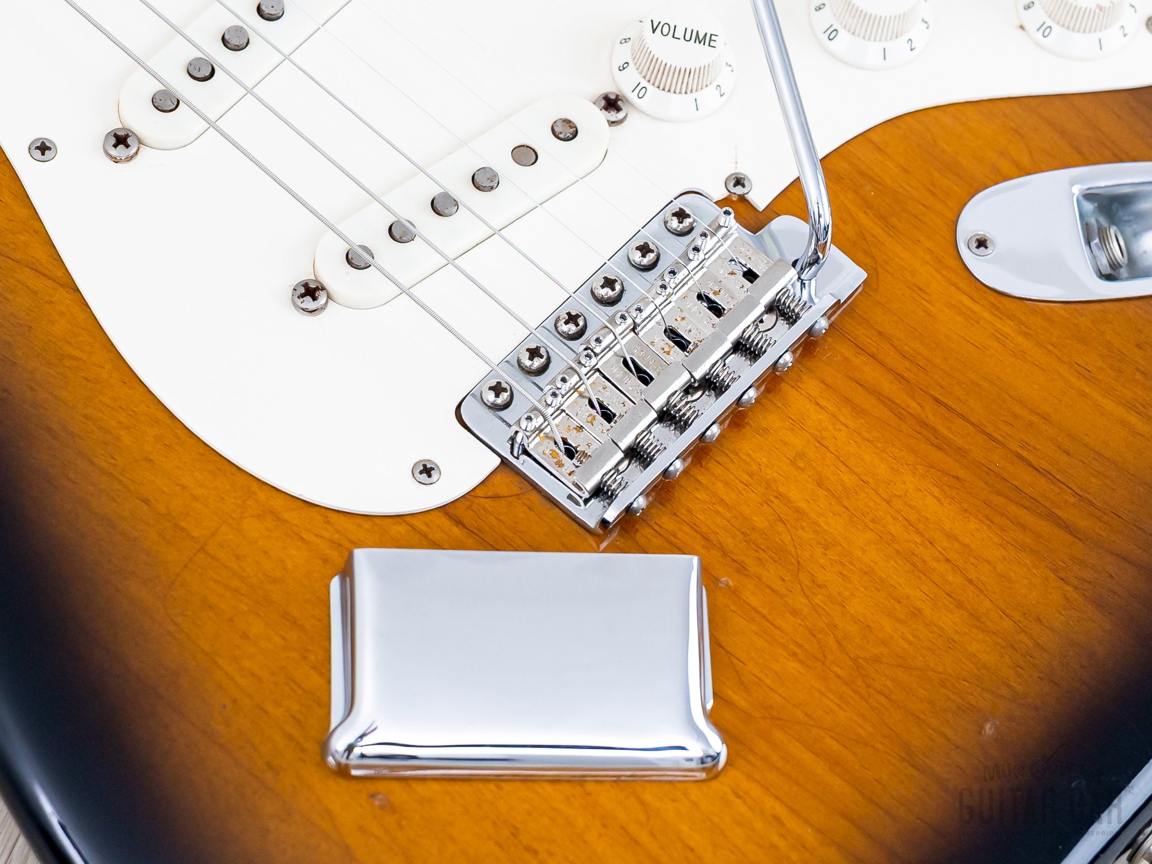 1983 Fender Fullerton American Vintage '57 Stratocaster Sunburst w/ Ca