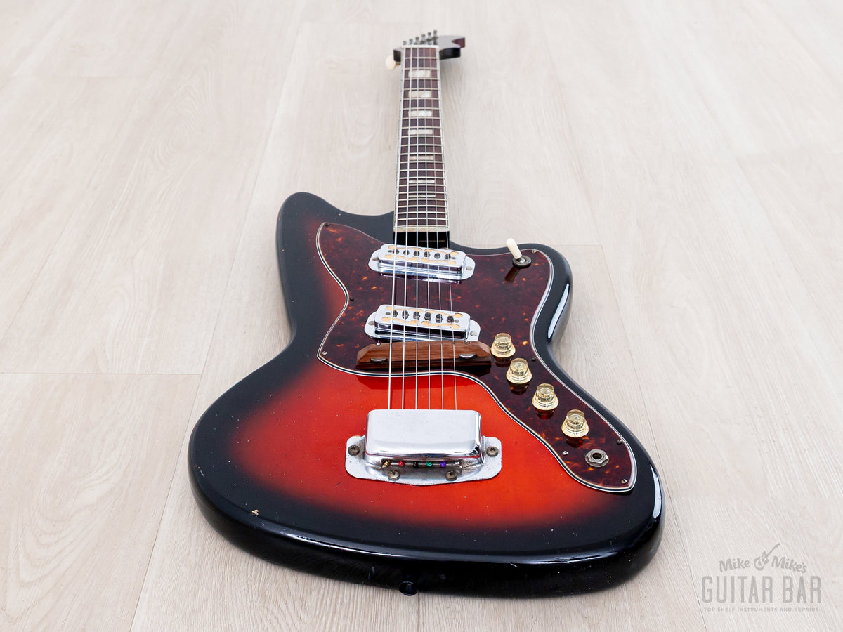 1965 Harmony Holiday Silhouette front from the lower bout