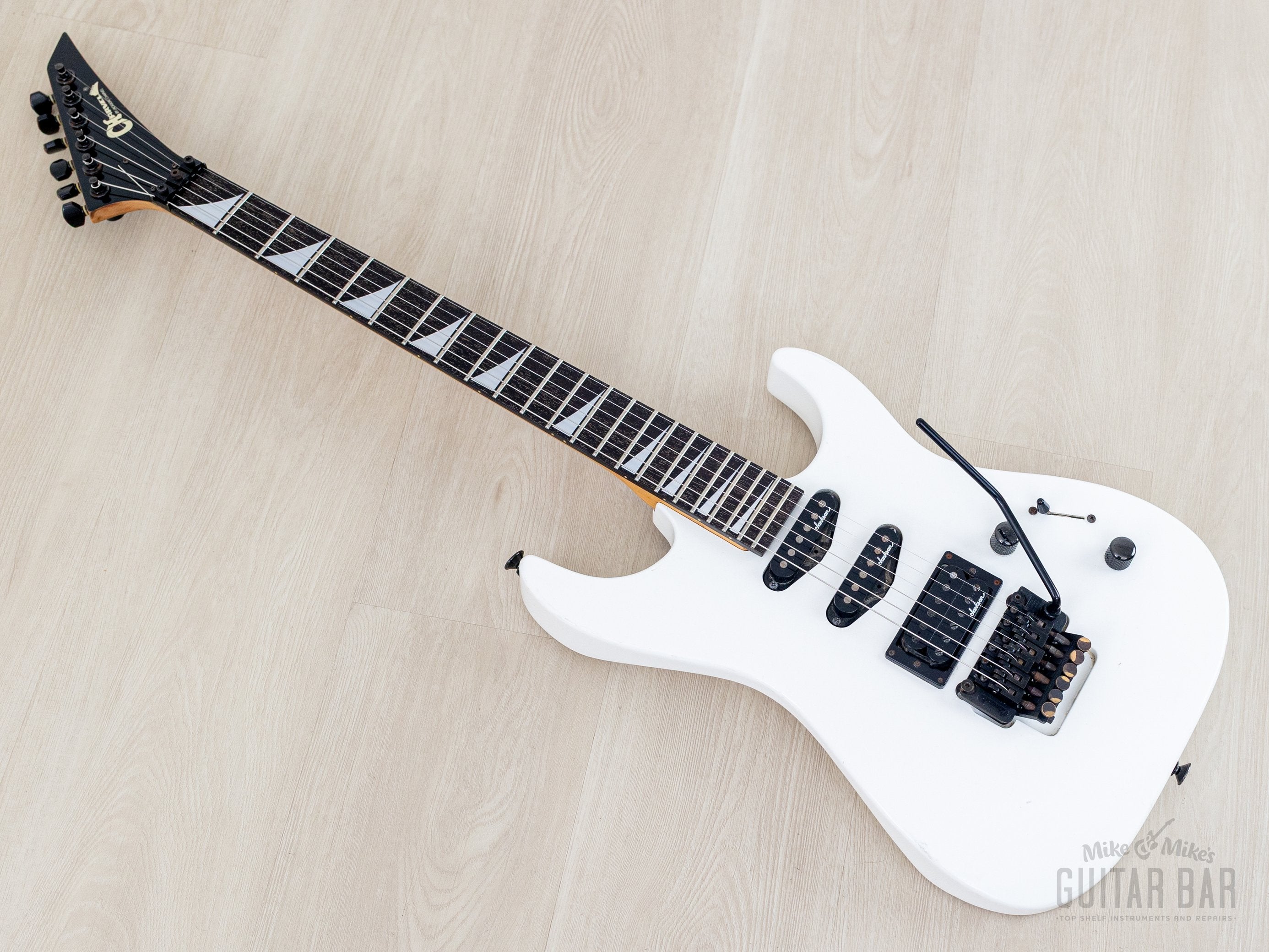 1989 Charvel Jackson DK-085-SSH Snow White w/ Floyd Rose, Japan
