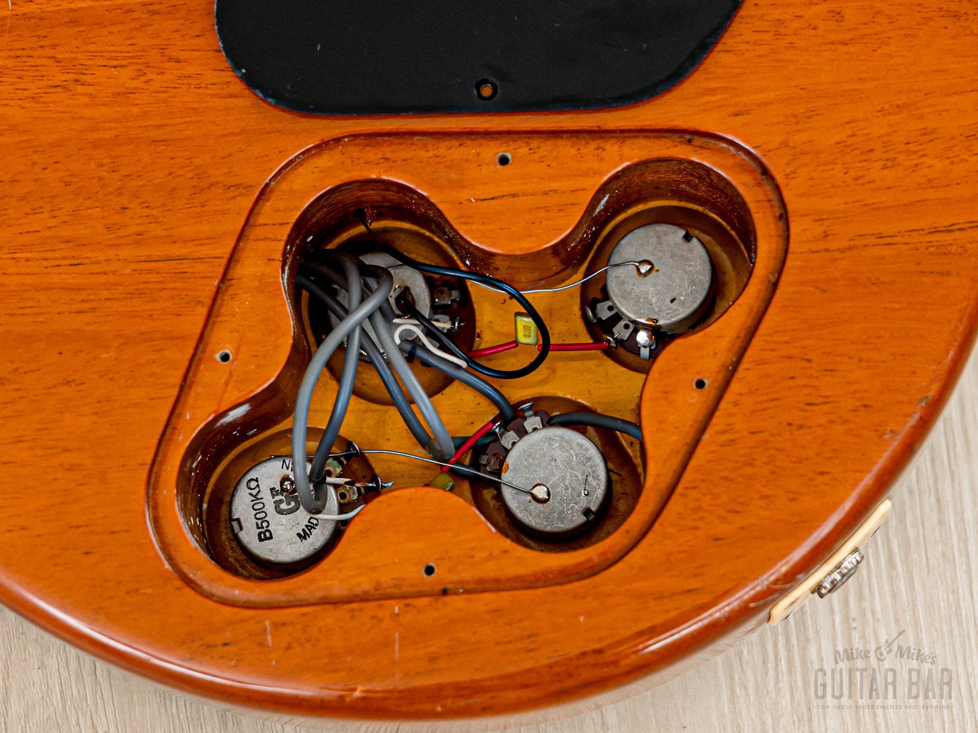 315 ヴィンテージ バターラッパー 1990s Burny Super Grade RLG-75 '59 Model Burst Lemon Drop