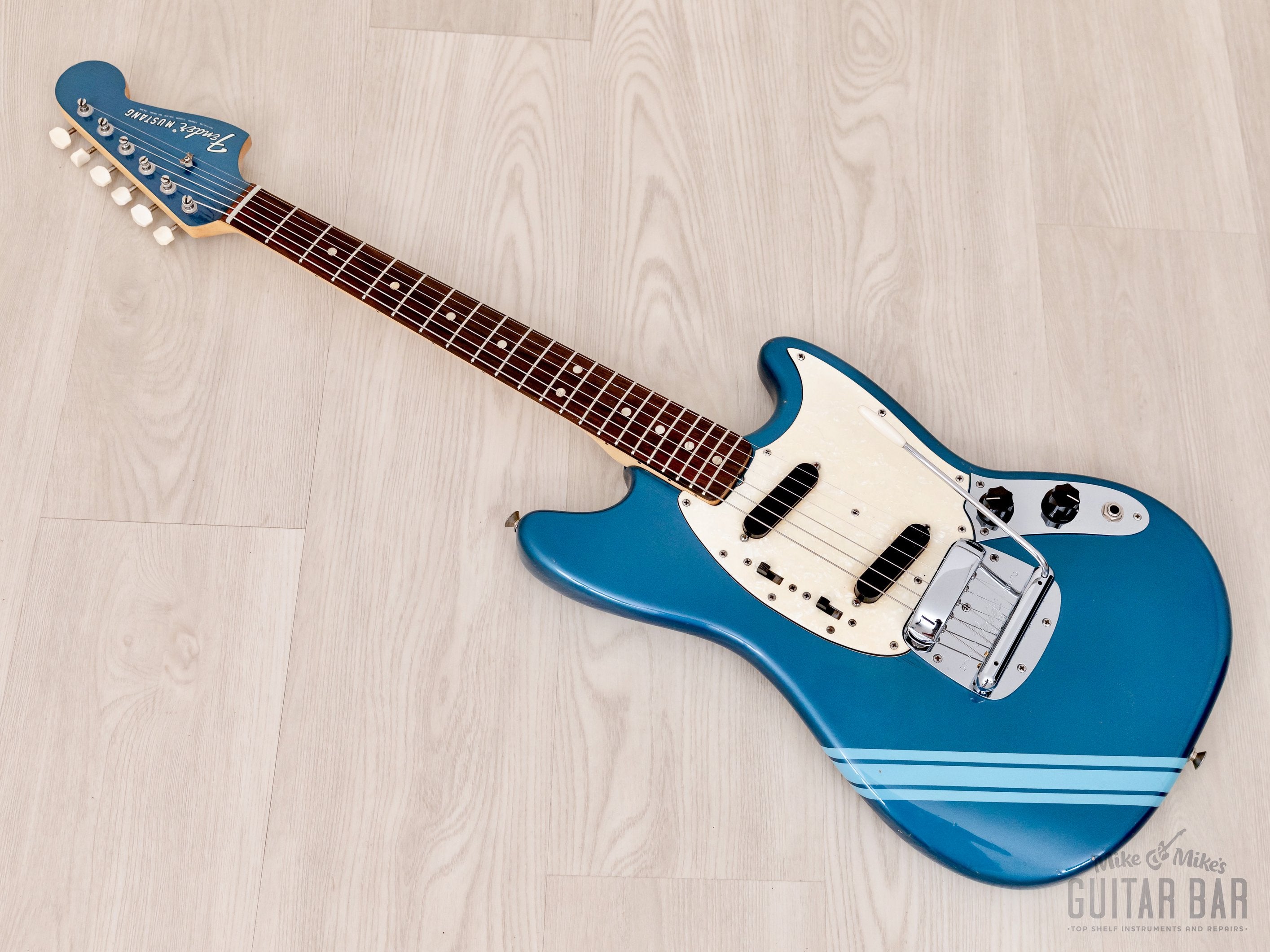 1970 Fender Competition Mustang Competition Burgundy + Headstock, Shor
