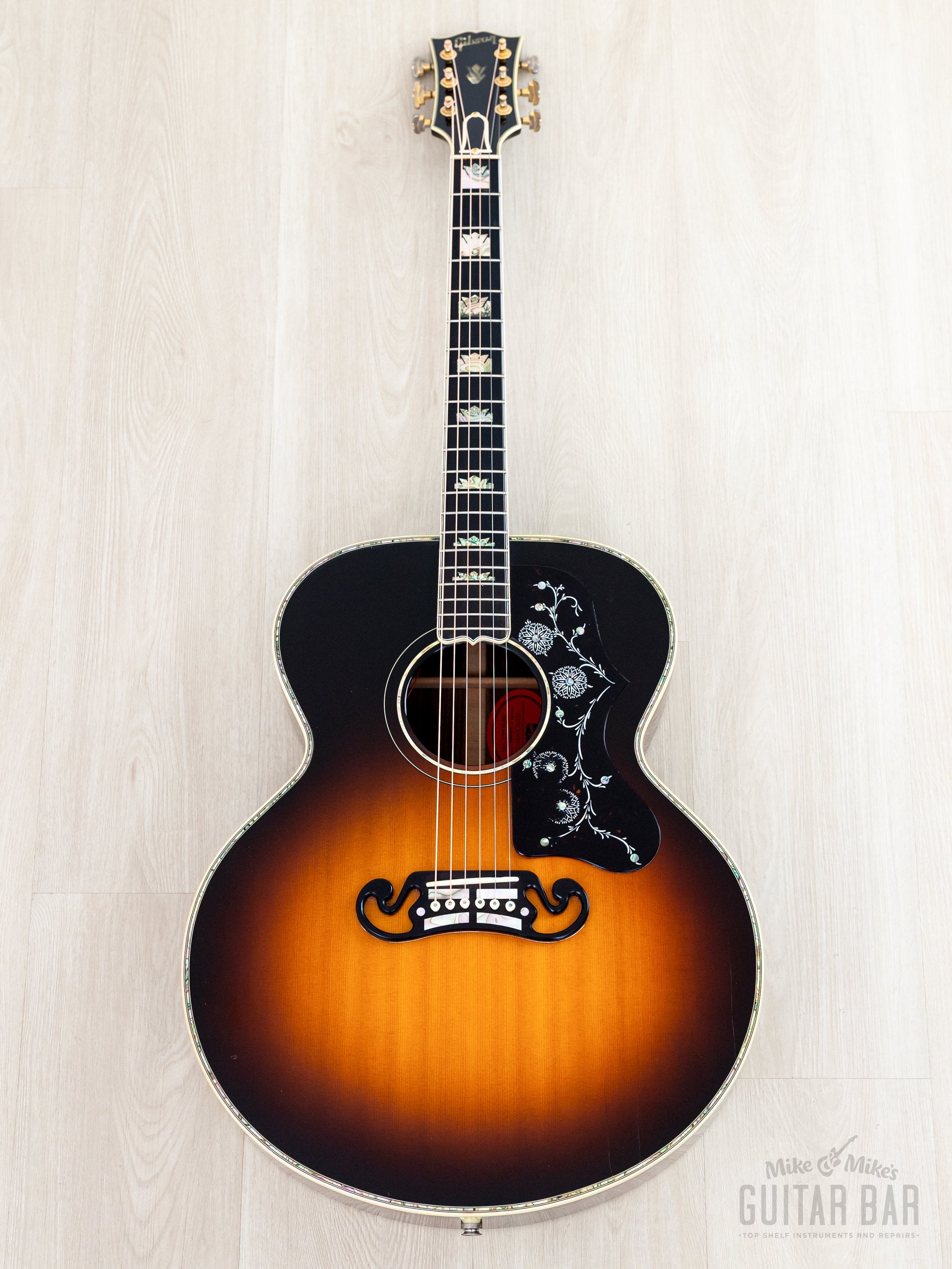 1995 Gibson J-200 Deluxe Limited Run Jumbo Sunburst, Rosewood Back + S
