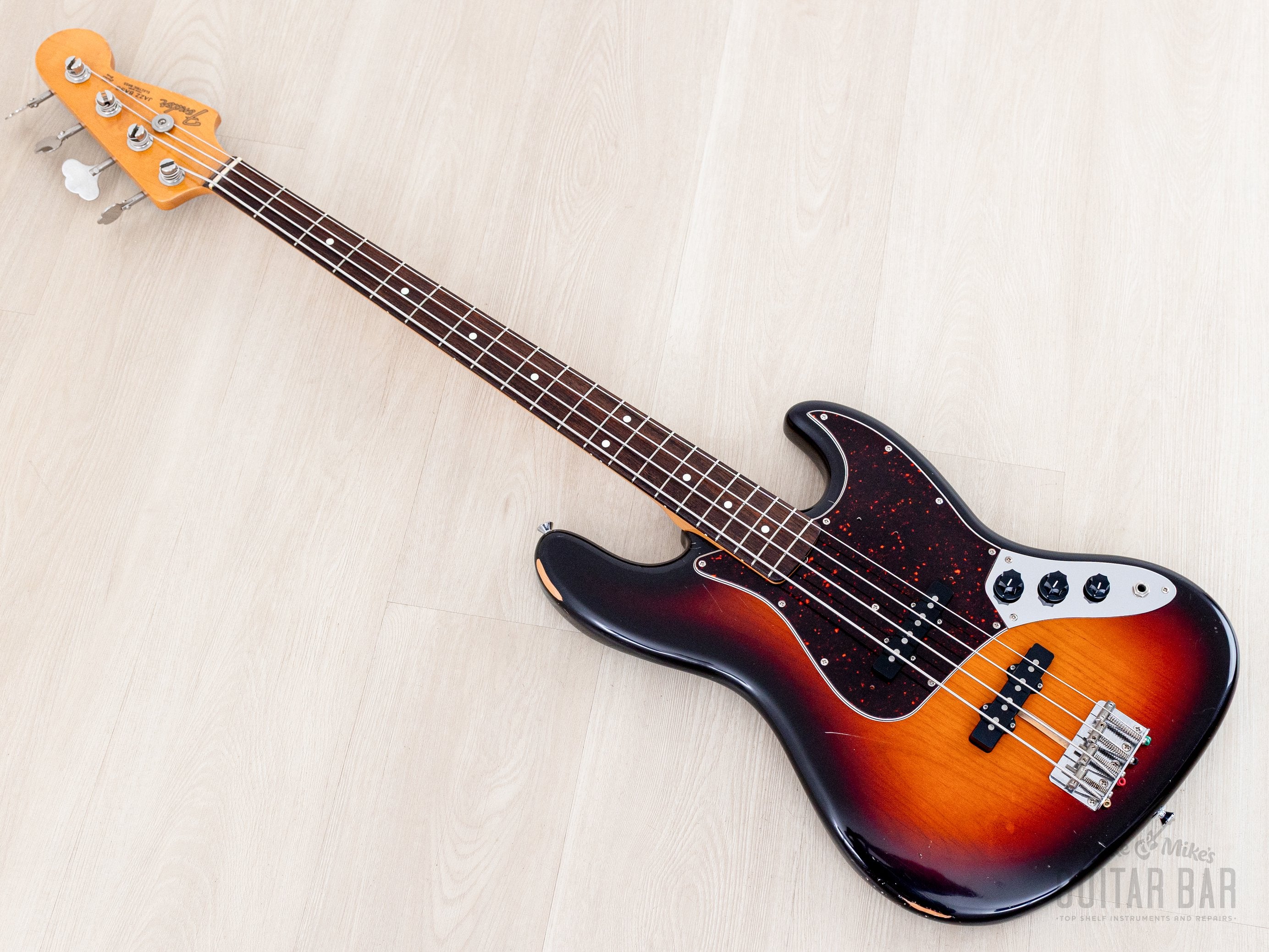 1989 Fender Jazz Bass '62 Vintage Reissue JB62-95 Sunburst Lacquer w/