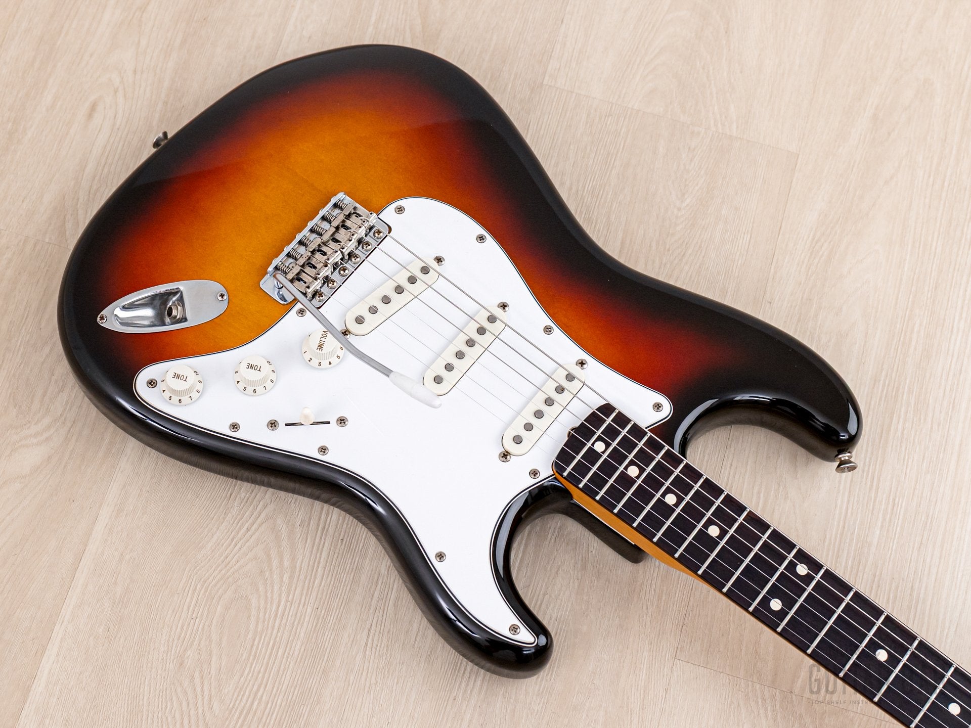 1982 Squier by Fender JV '62 Stratocaster SST-50 Sunburst