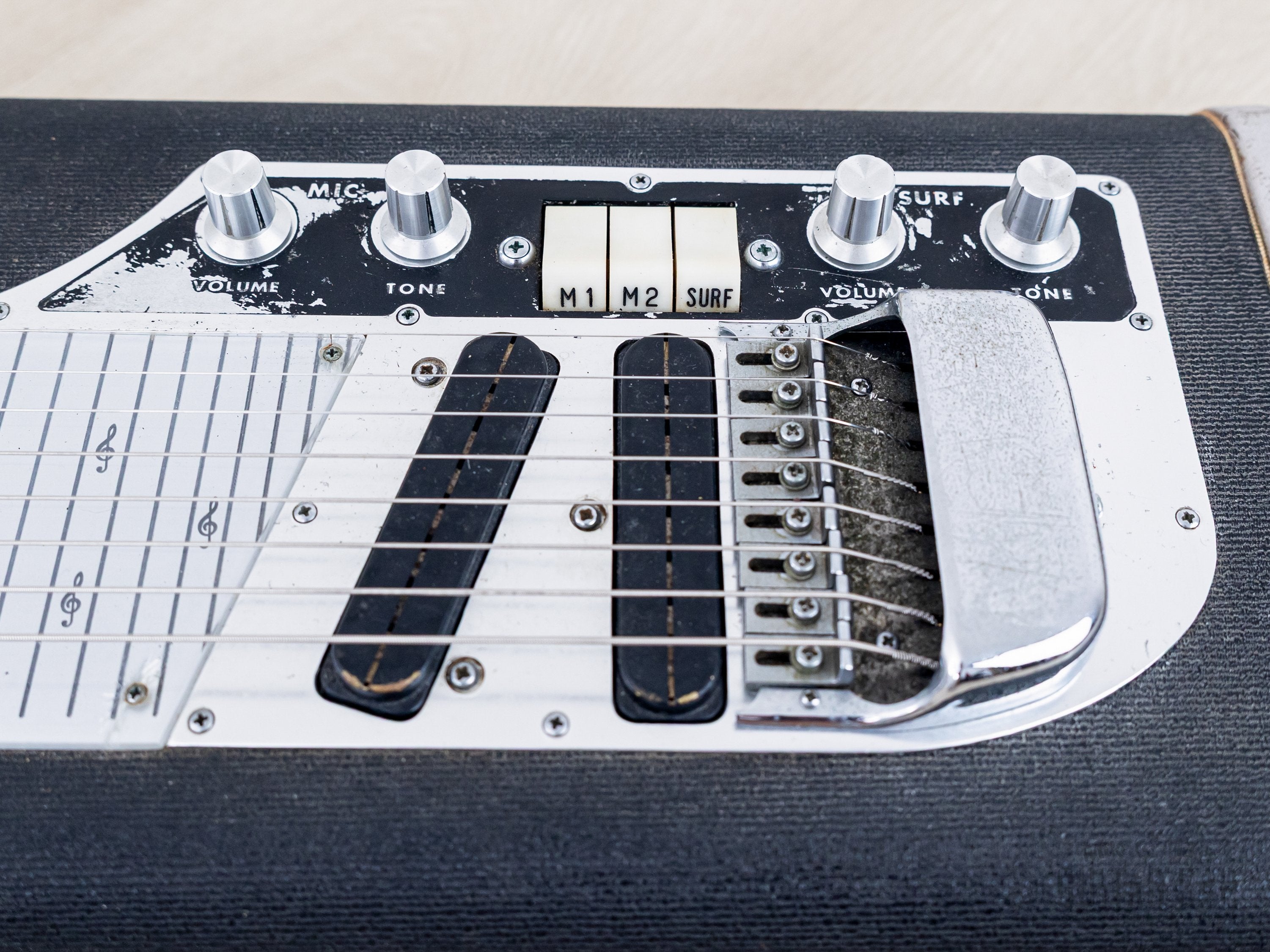 1967 Guyatone Surf Deluxe HG-208 Vintage 8-String Lap Steel w/ Active