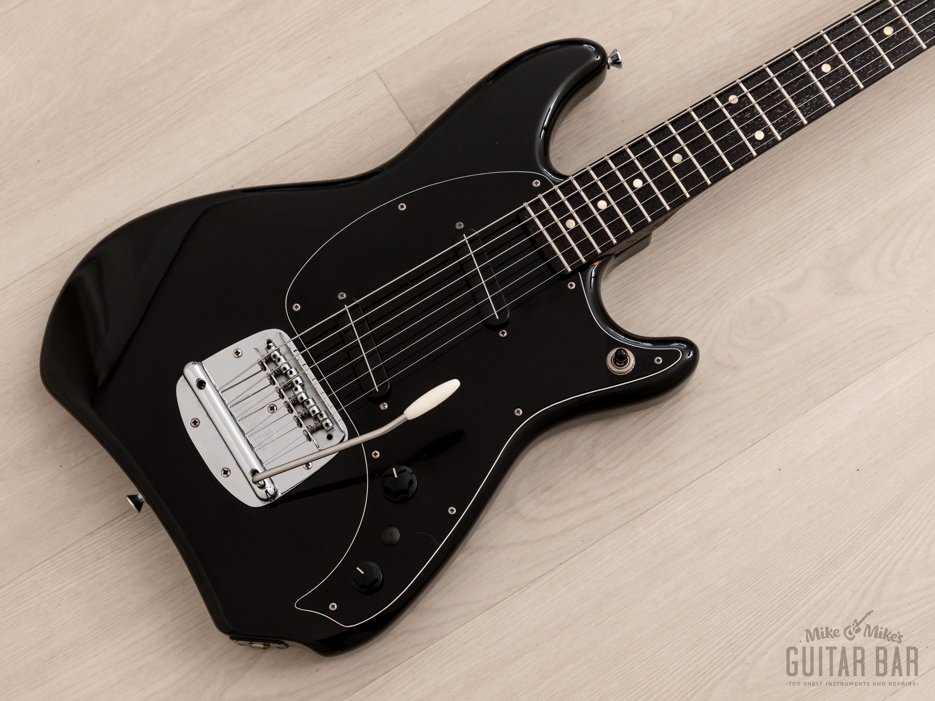 1984 Navigator by ESP Char Signature Model CM-160 Black, Japan