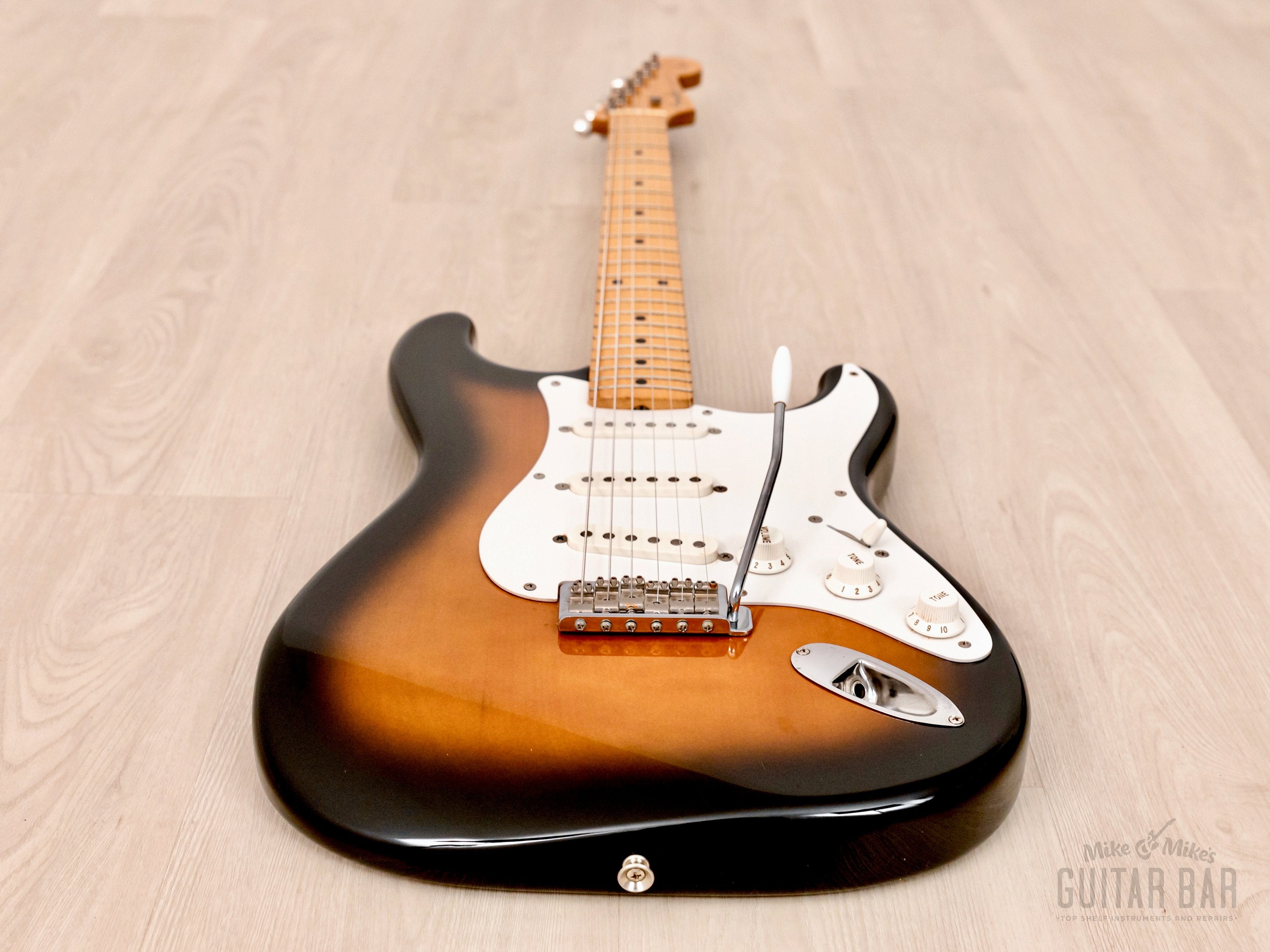 1994 Fender Stratocaster ‘54 Vintage Reissue ST54-53 Sunburst w/ V Neck, Japan MIJ