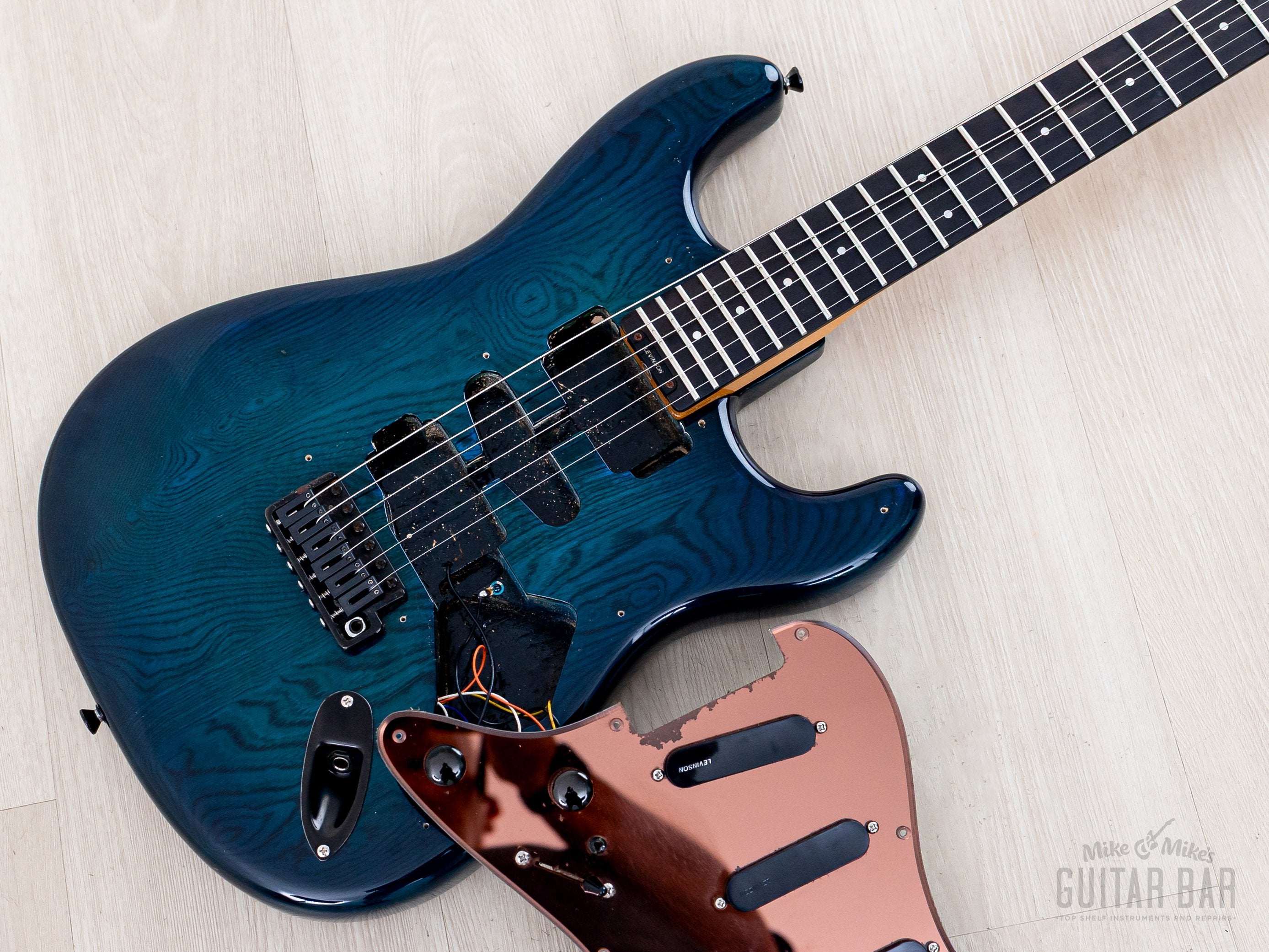 1990 Levinson Blade R4 Vintage S-Style Electric Guitar Ocean Blue w/ H