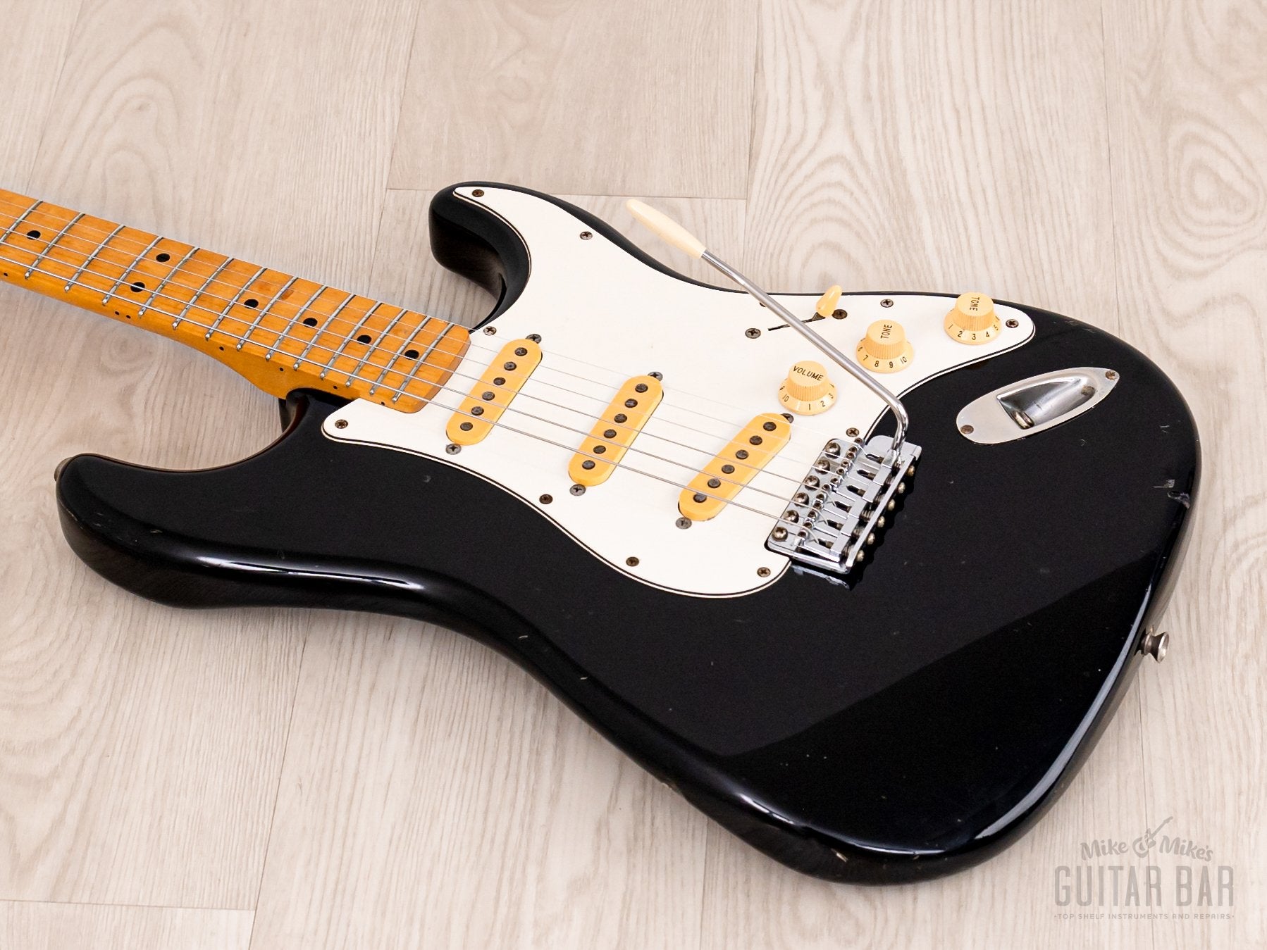 1990 Fender Stratocaster ‘72 Vintage Reissue ST72-500 Black, Japan MIJ Fujigen