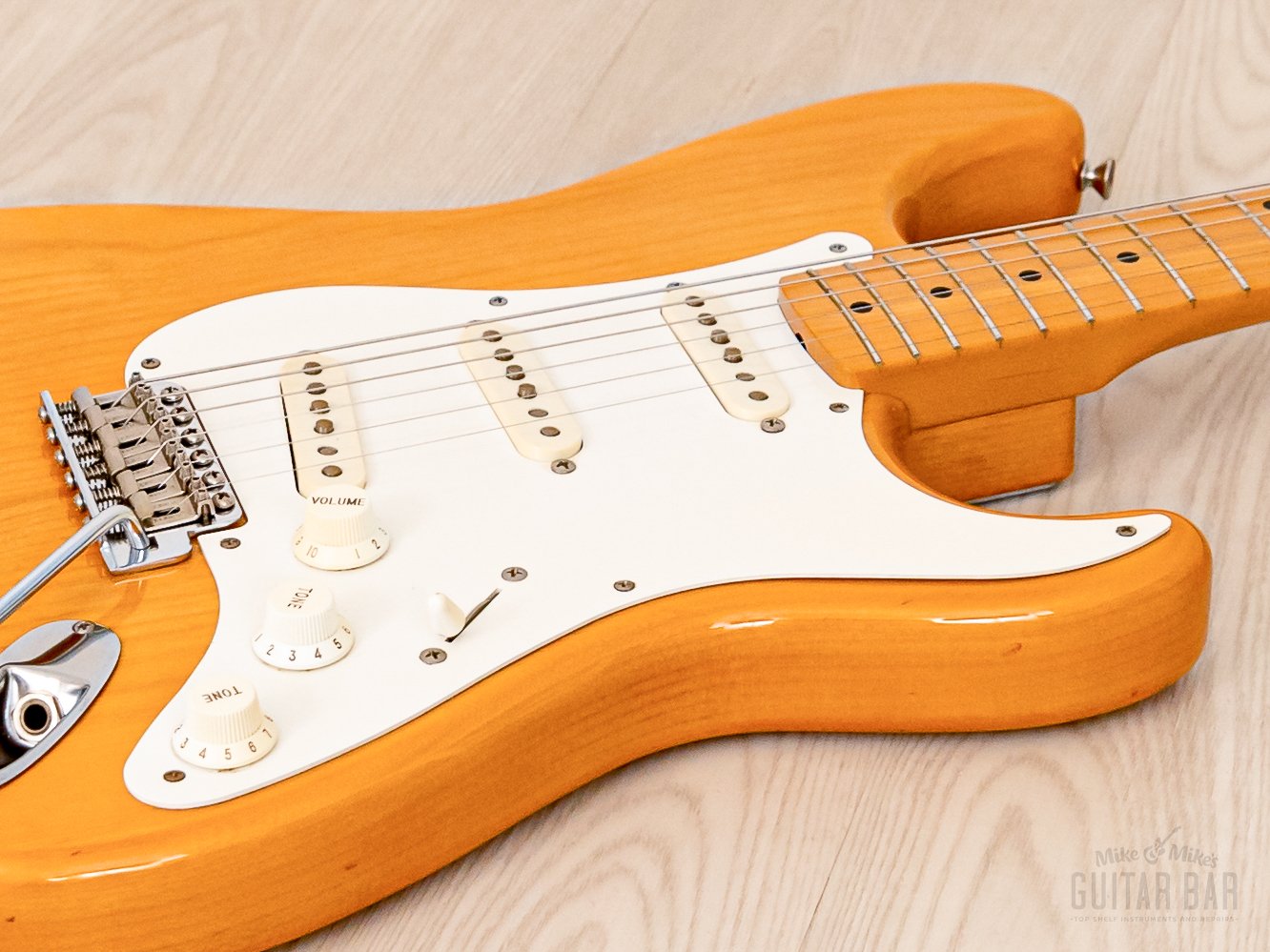 1993 Fender Stratocaster '54 Vintage Reissue ST54-75RV w/ V Neck, Lacquer Finish & USA Pickups, Japan MIJ Fuijgen