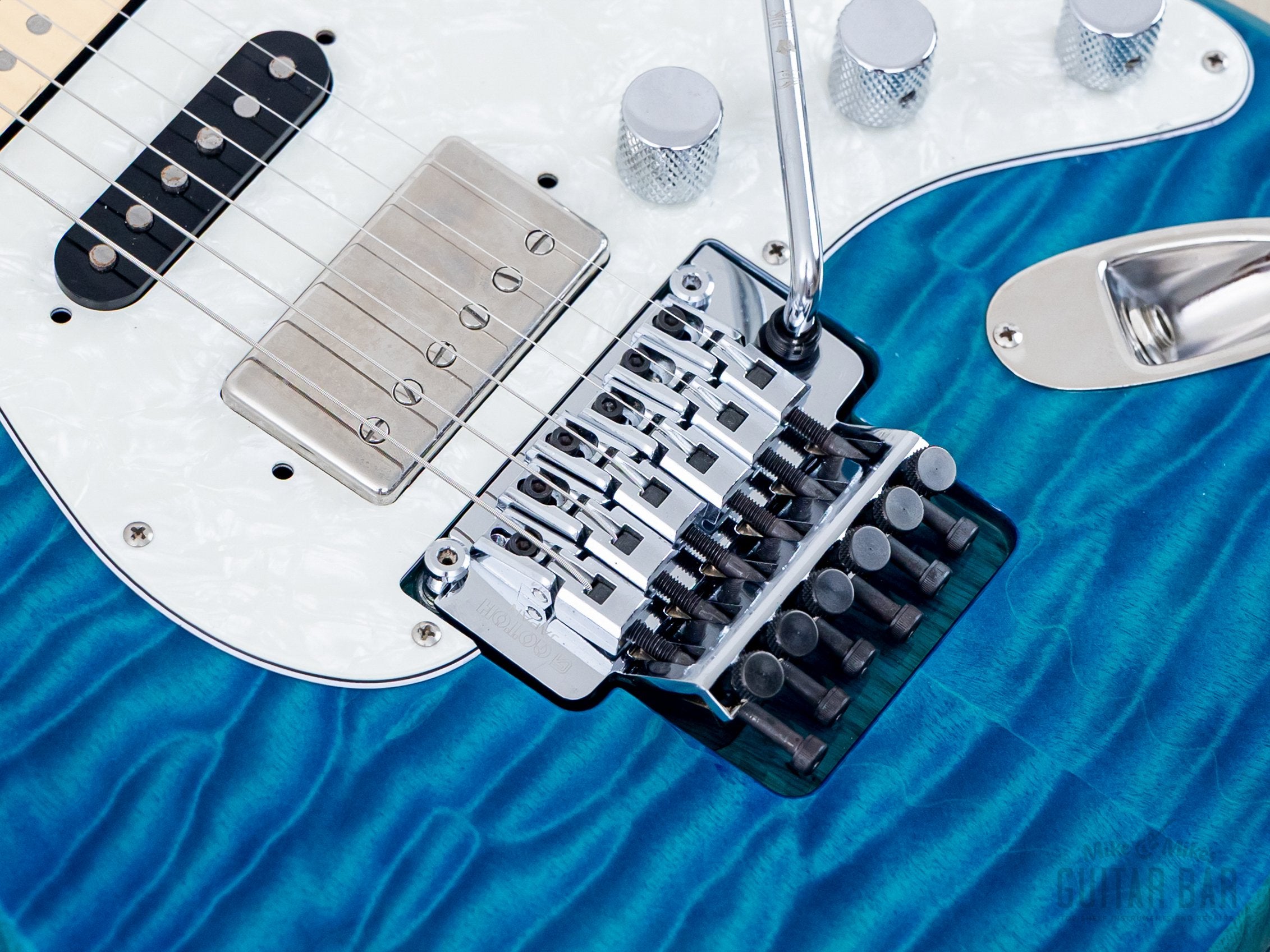 2019 Fender Michiya Haruhata Stratocaster HSH Quilt Top Caribbean Blue