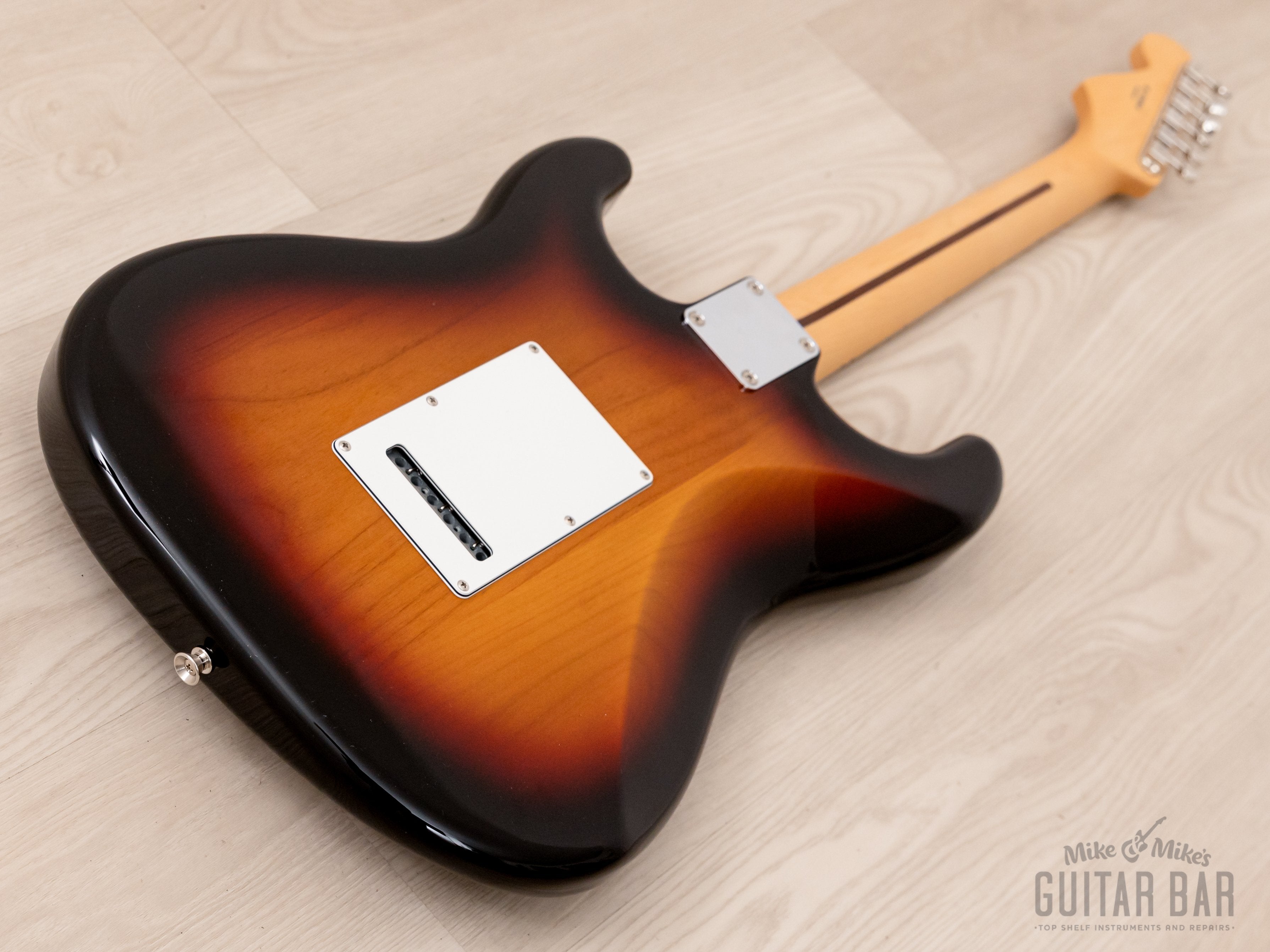 2023 Fender Hybrid II Stratocaster Sunburst, Near-Mint w/ Hangtag, Japan MIJ