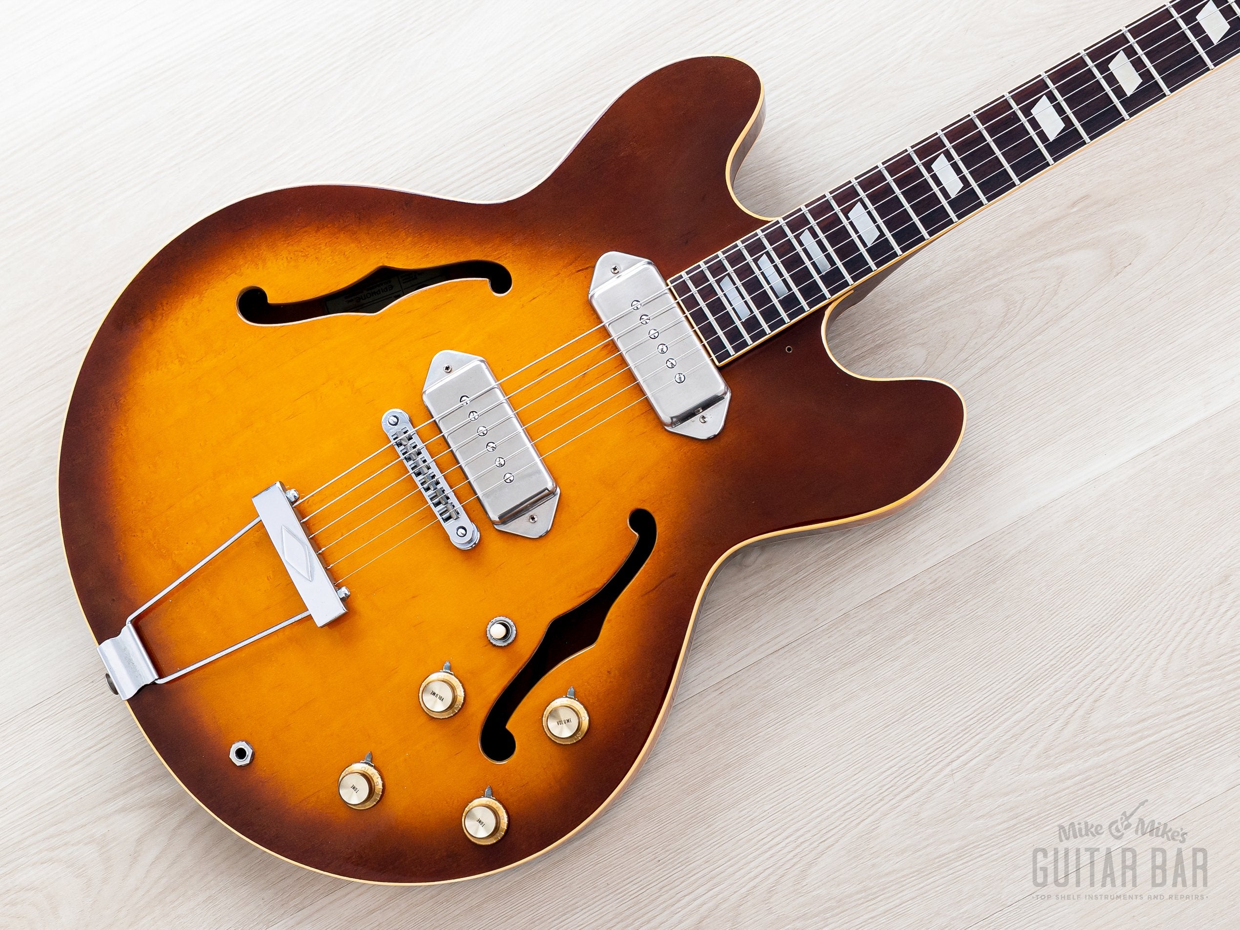 1980 Epiphone Casino Vintage Guitar Sunburst Near-Mint w/ Case, Matsum