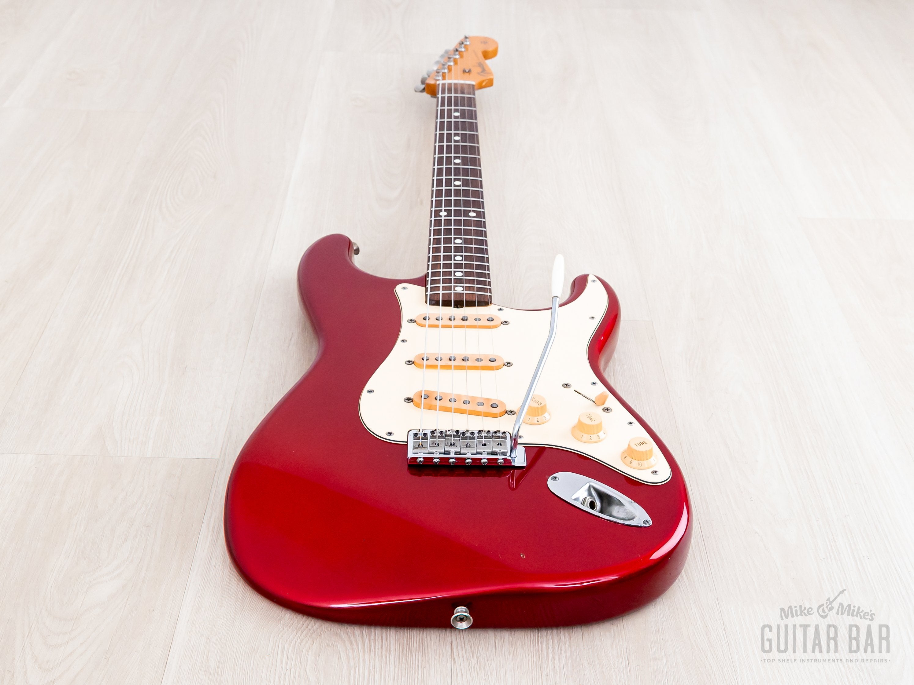 1992 Fender Stratocaster '62 Vintage Reissue ST62-53 Candy Apple Red 1