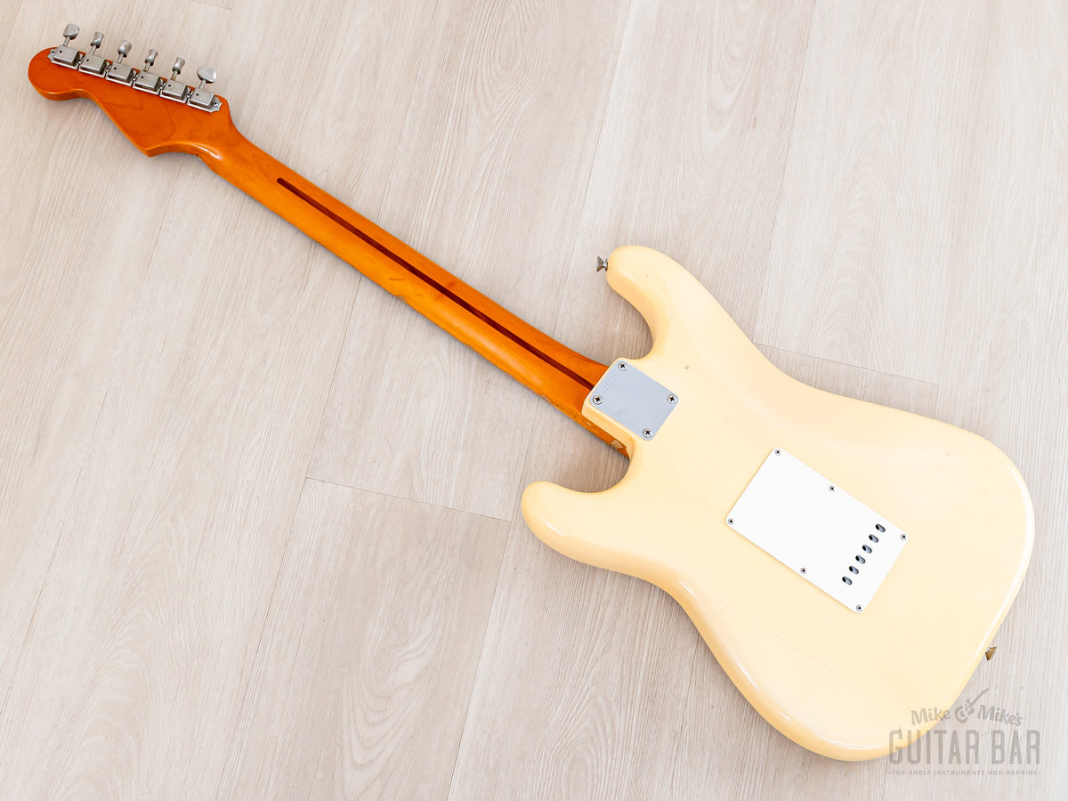 Neck and body angled view