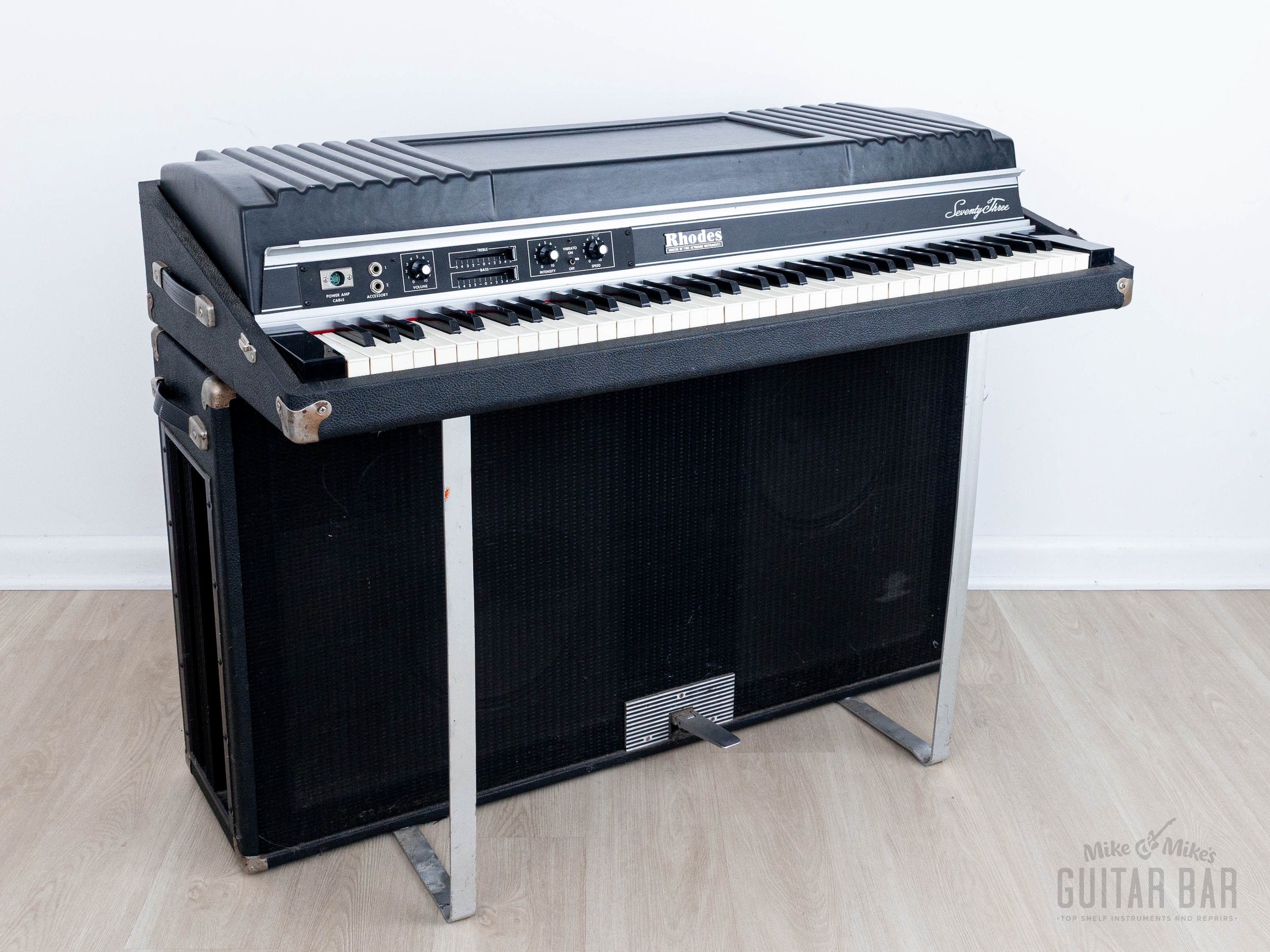 1979 Rhodes Suitcase 73 Mk II Vintage Electric Piano w/ Janus Preamp,
