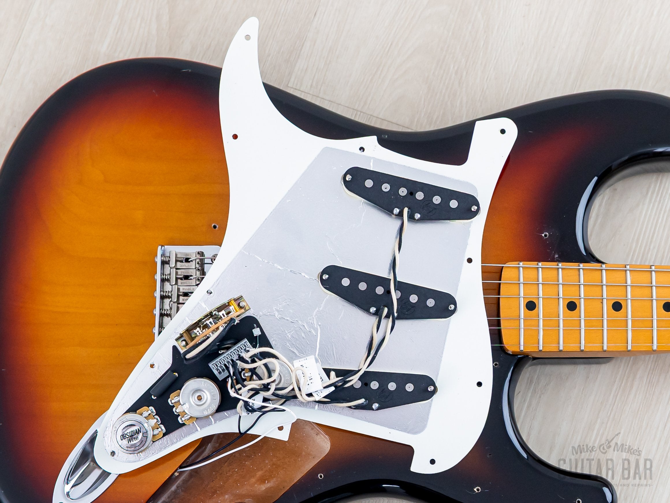 1995 Fender Stratocaster '67 Vintage Reissue ST67-95 Sunburst w/ Lindy