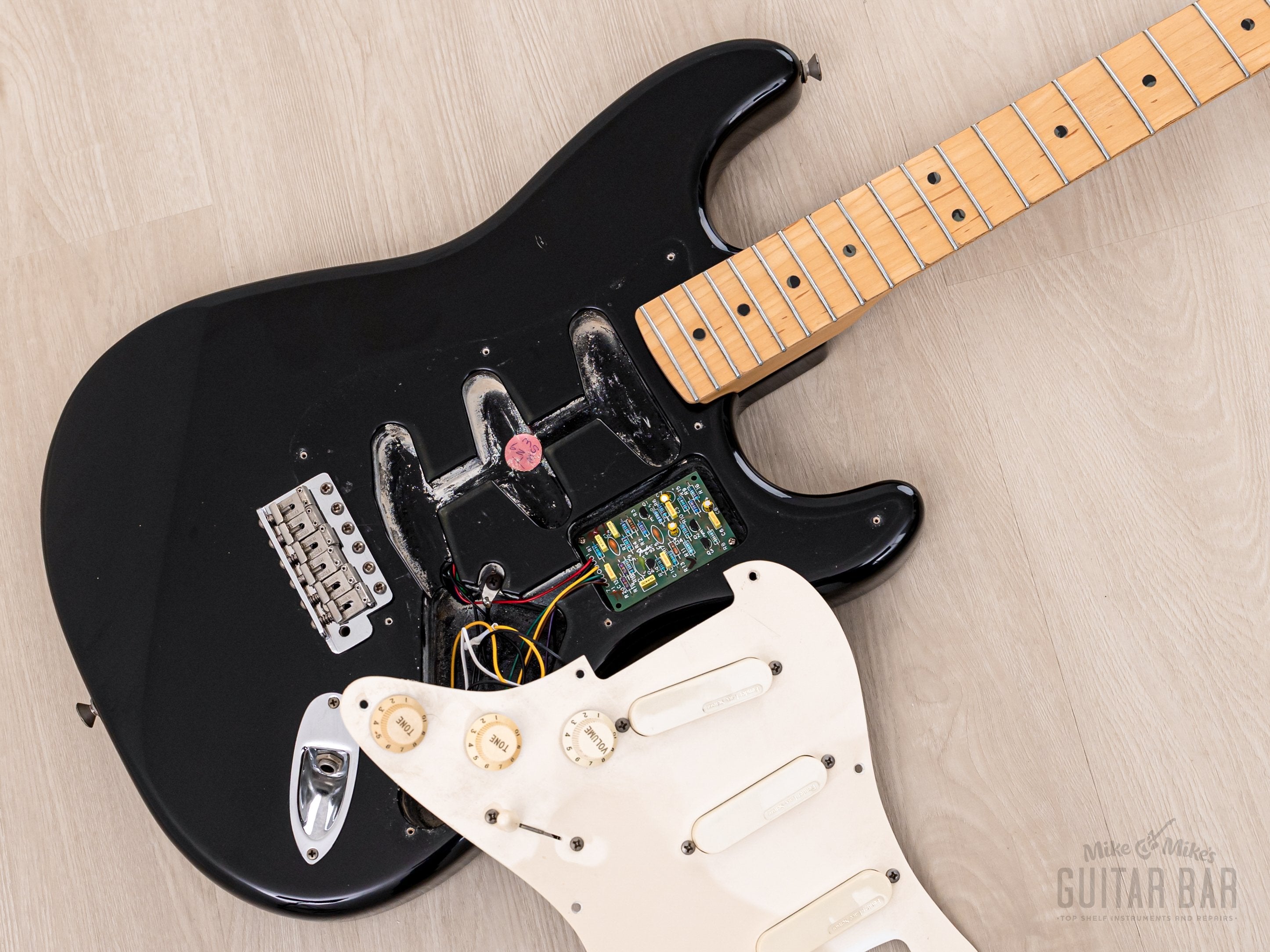 1994 Fender Eric Clapton Artist Series Signature Stratocaster Blackie 100% Original w/ Lace Sensors, TBX & Tweed Case