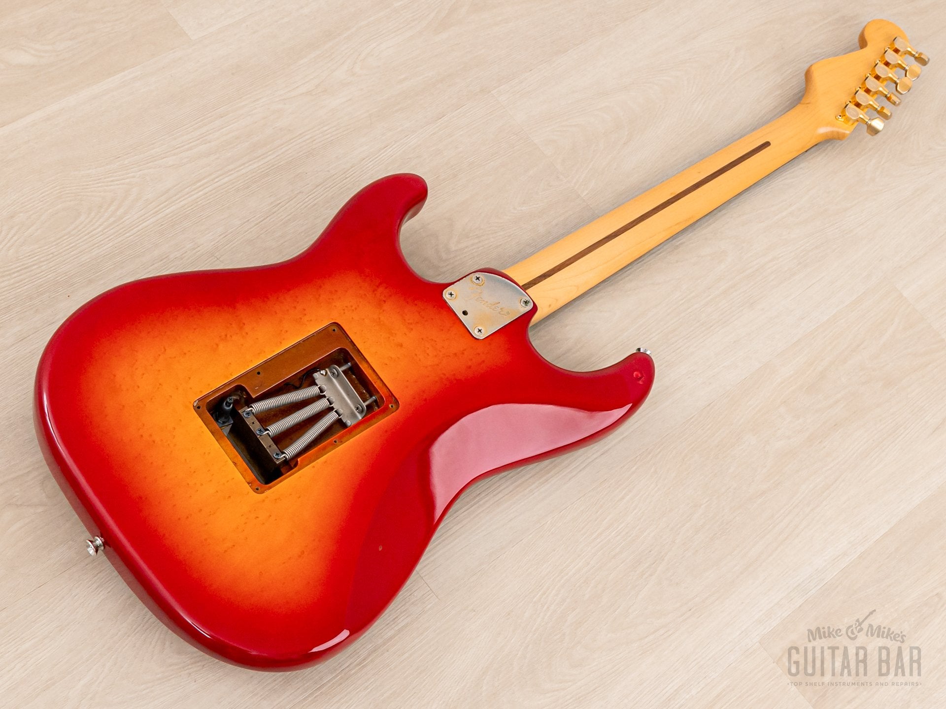 1988 Fender Pro Feel Stratocaster STR75 SSH Cherry Red