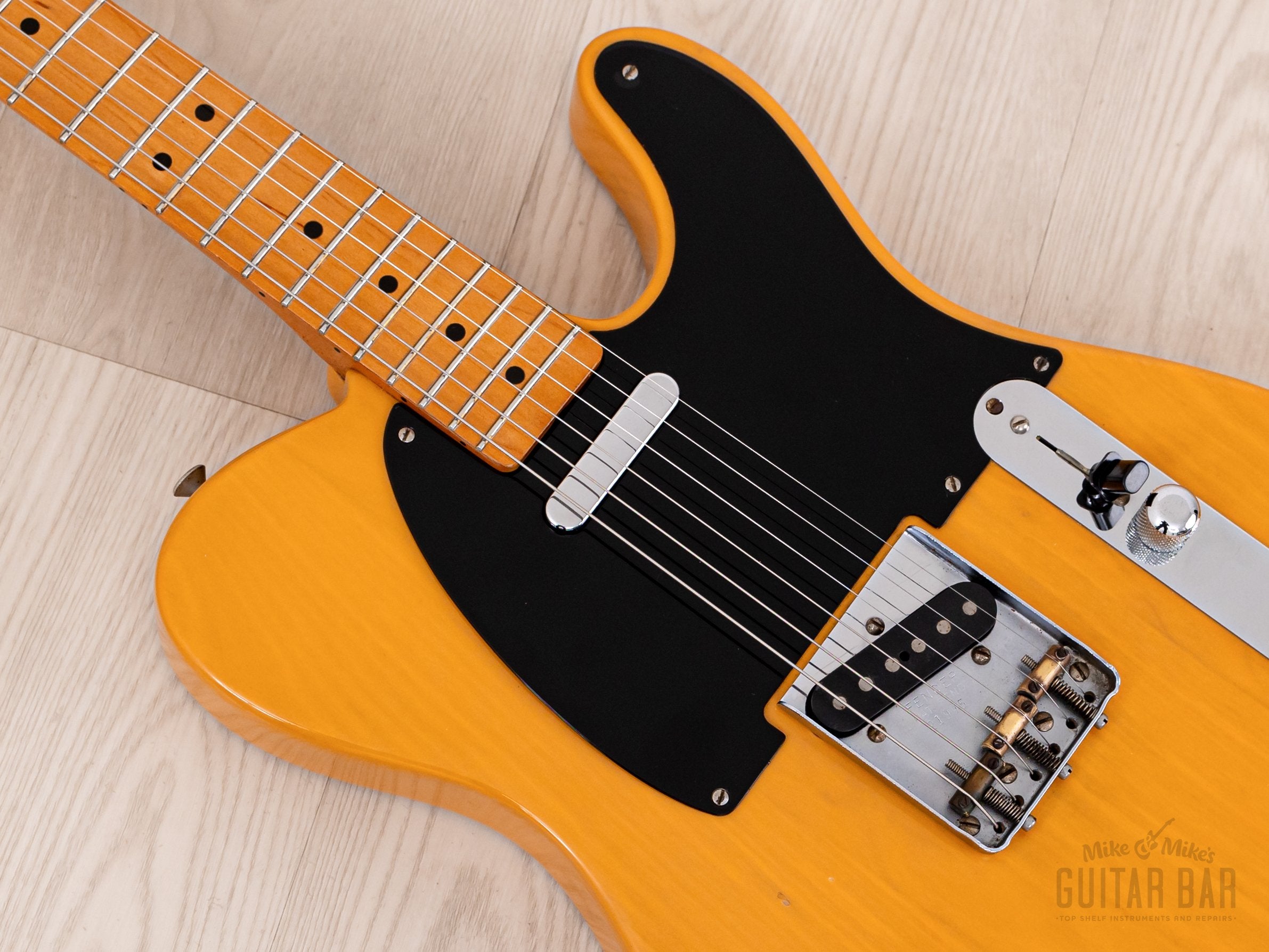 1995 Fender American Vintage '52 Telecaster Butterscotch w/ Case